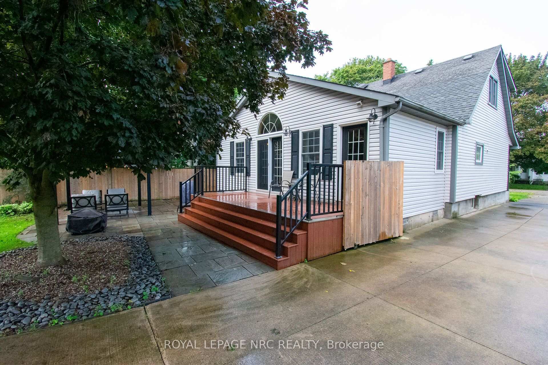 Photo 40 of 36 Maplewood Drive, St. Catharines, Vine/Linwell — HOMEH