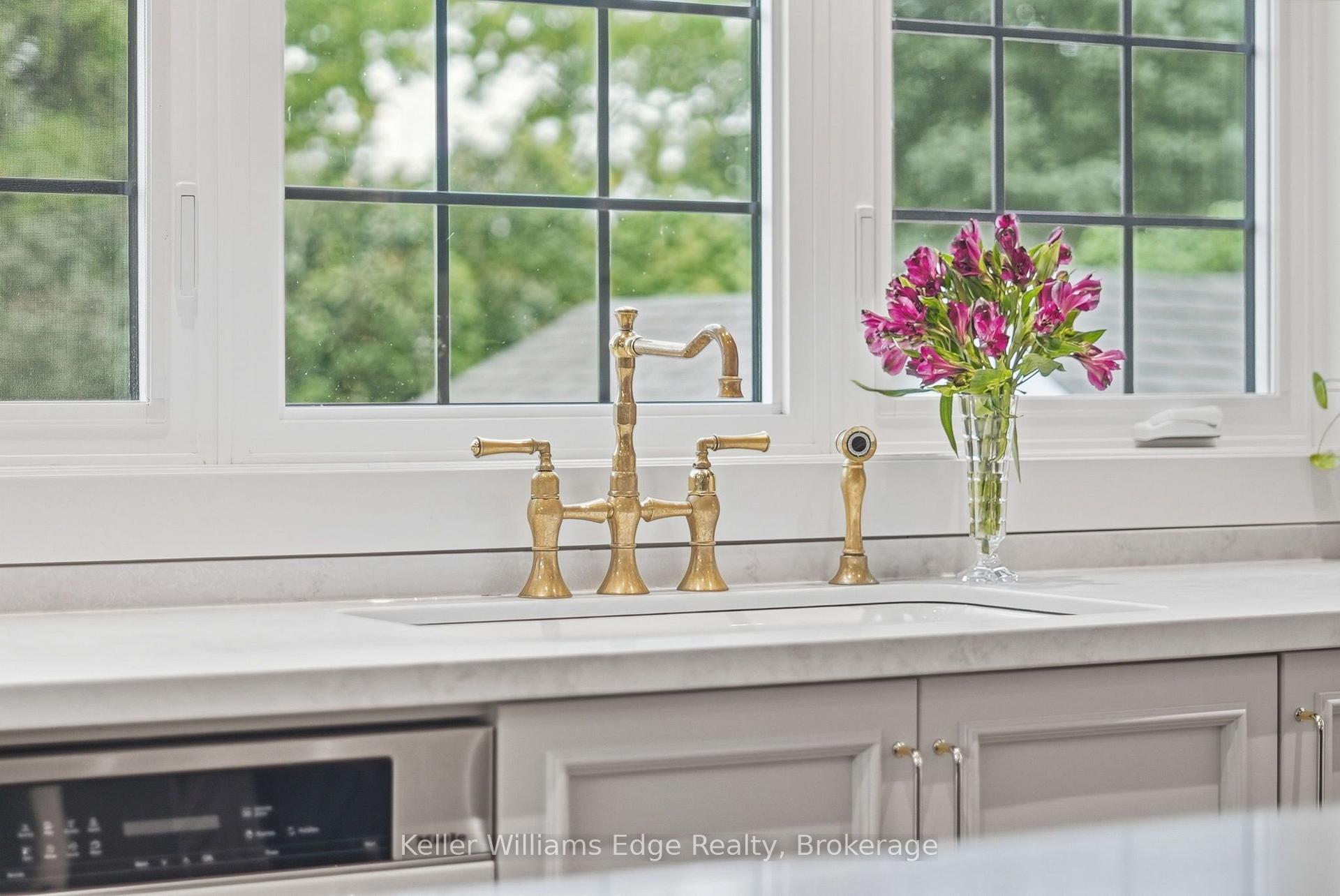 Photo 16 of 97 Glancaster Road, Hamilton, Ancaster — HOMEH