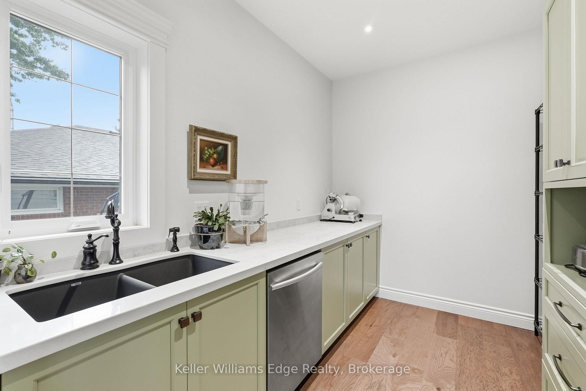 Photo 18 of 97 Glancaster Road, Hamilton, Ancaster — HOMEH
