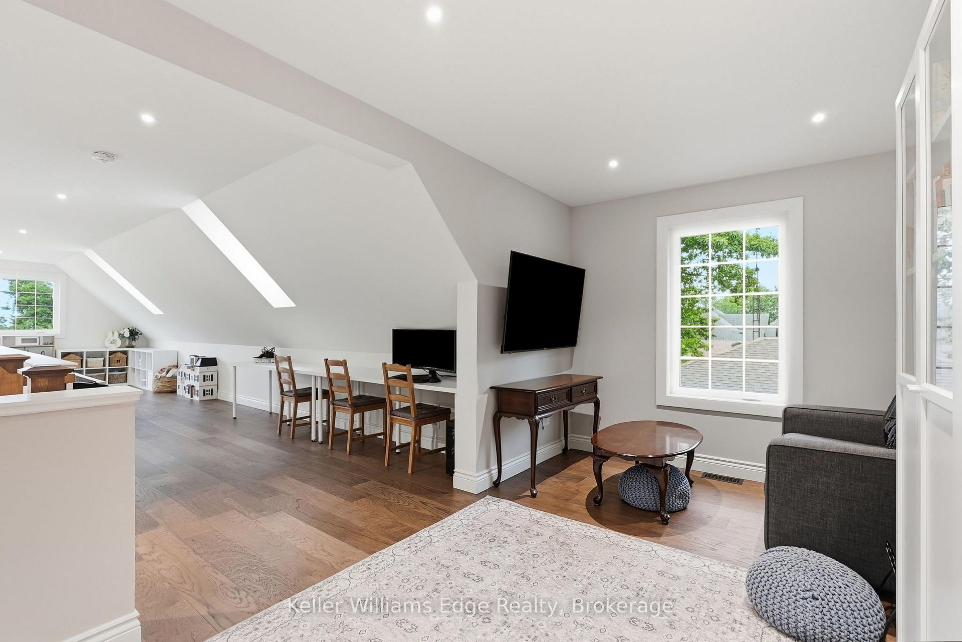 Photo 25 of 97 Glancaster Road, Hamilton, Ancaster — HOMEH