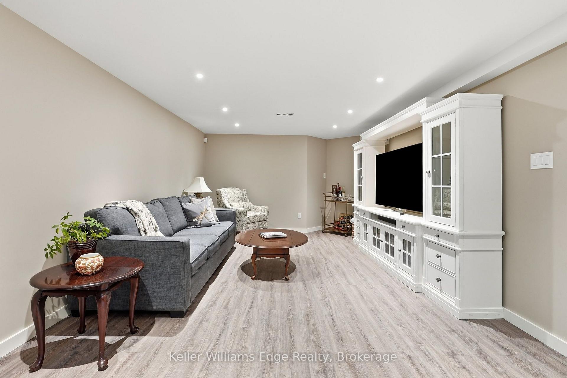 Photo 36 of 97 Glancaster Road, Hamilton, Ancaster — HOMEH