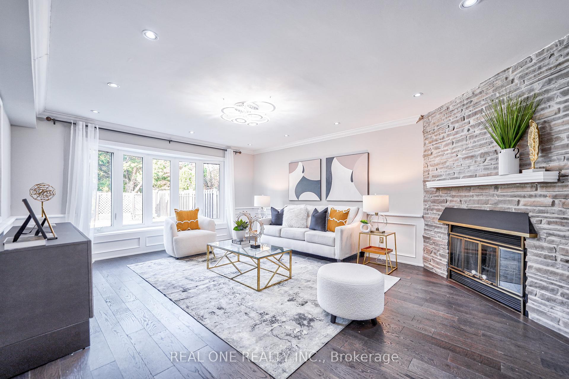 Photo 10 of 1321 Monks Passage, Oakville, Glen Abbey — HOMEH