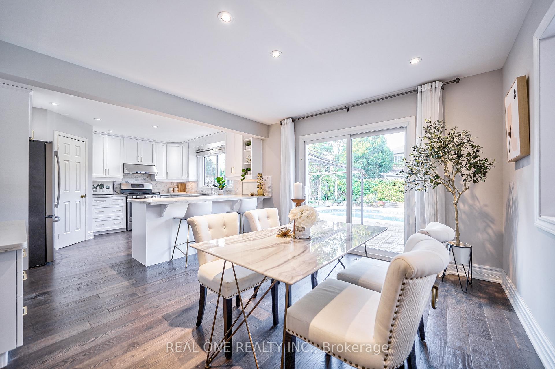 Photo 14 of 1321 Monks Passage, Oakville, Glen Abbey — HOMEH