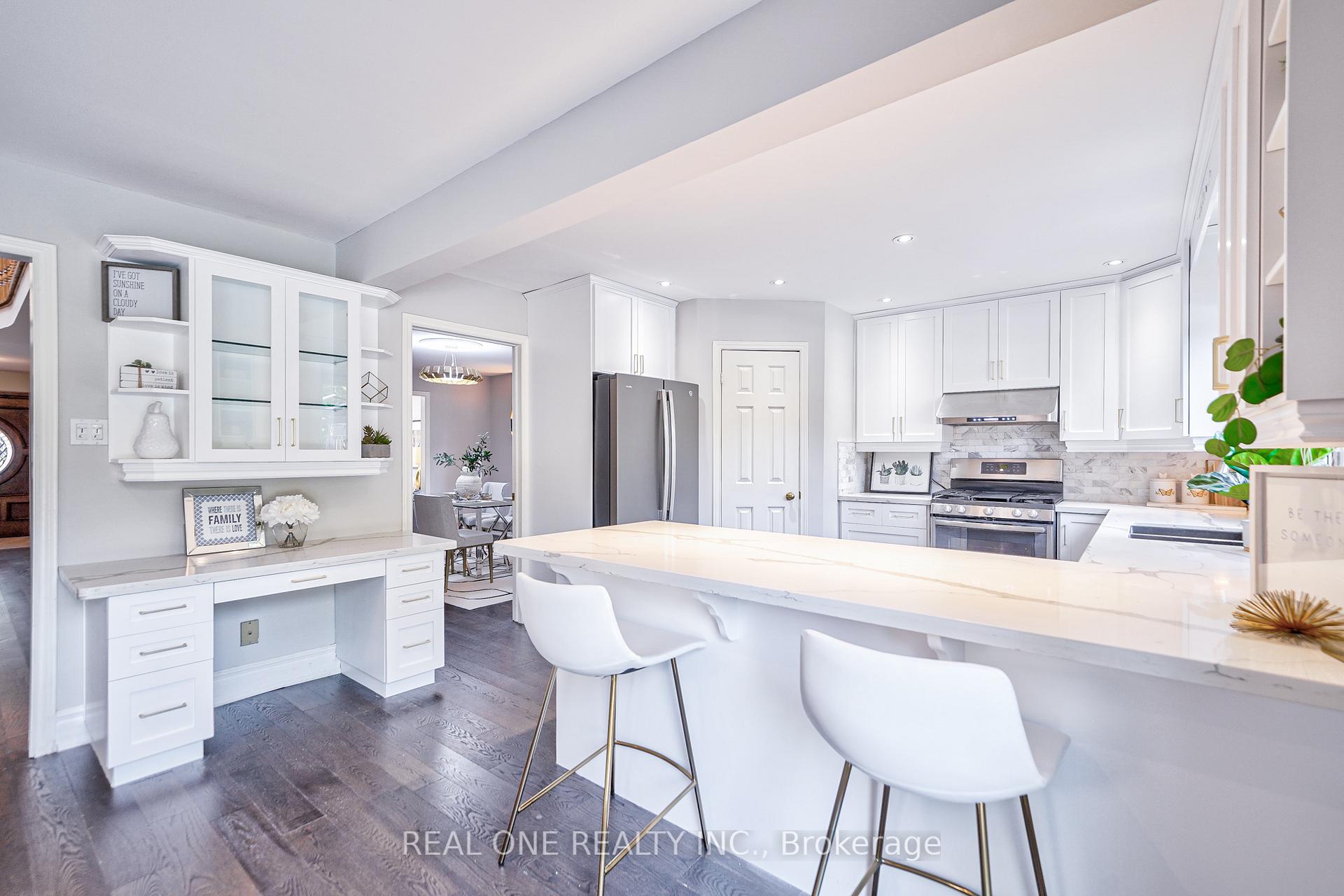 Photo 17 of 1321 Monks Passage, Oakville, Glen Abbey — HOMEH