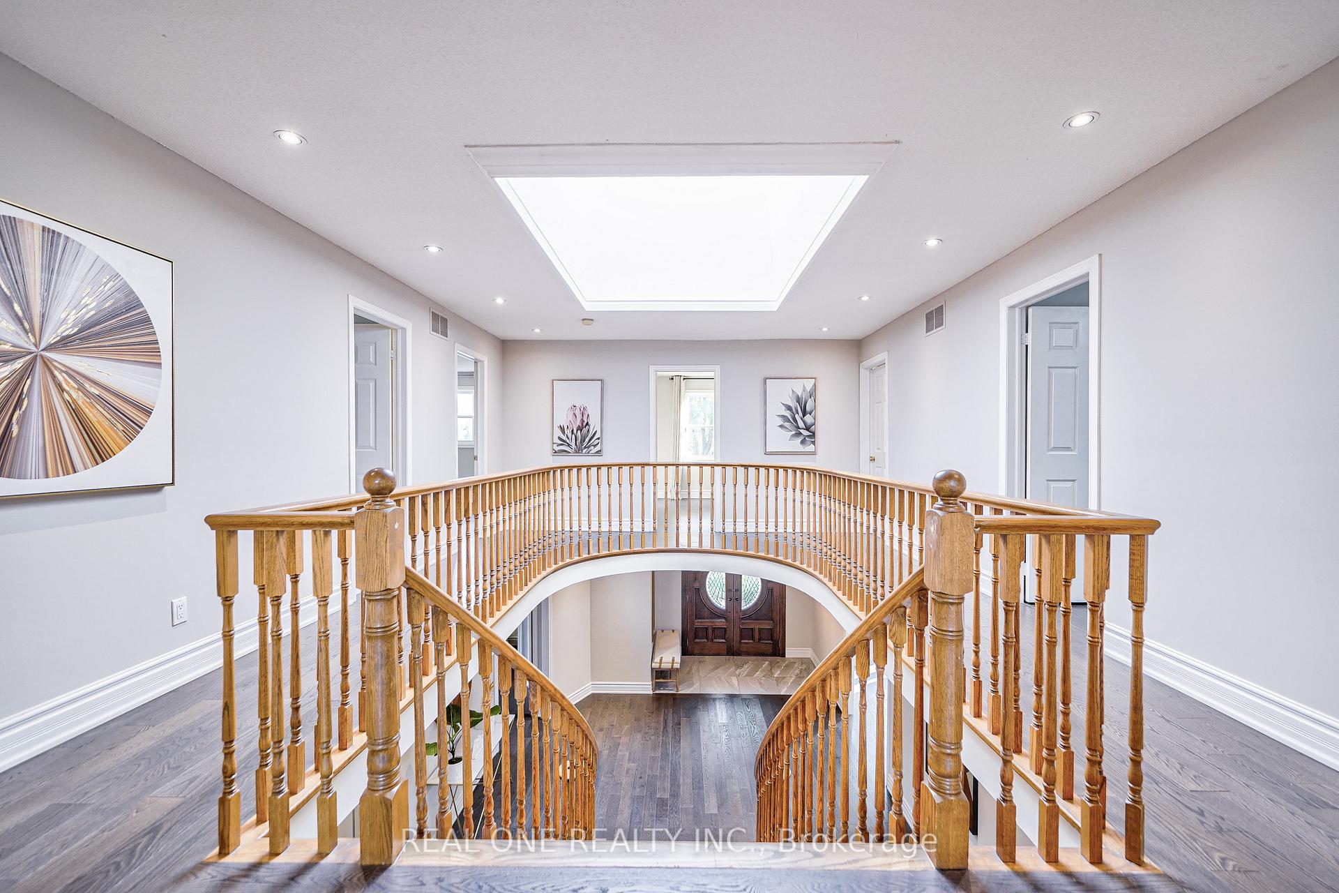 Photo 23 of 1321 Monks Passage, Oakville, Glen Abbey — HOMEH
