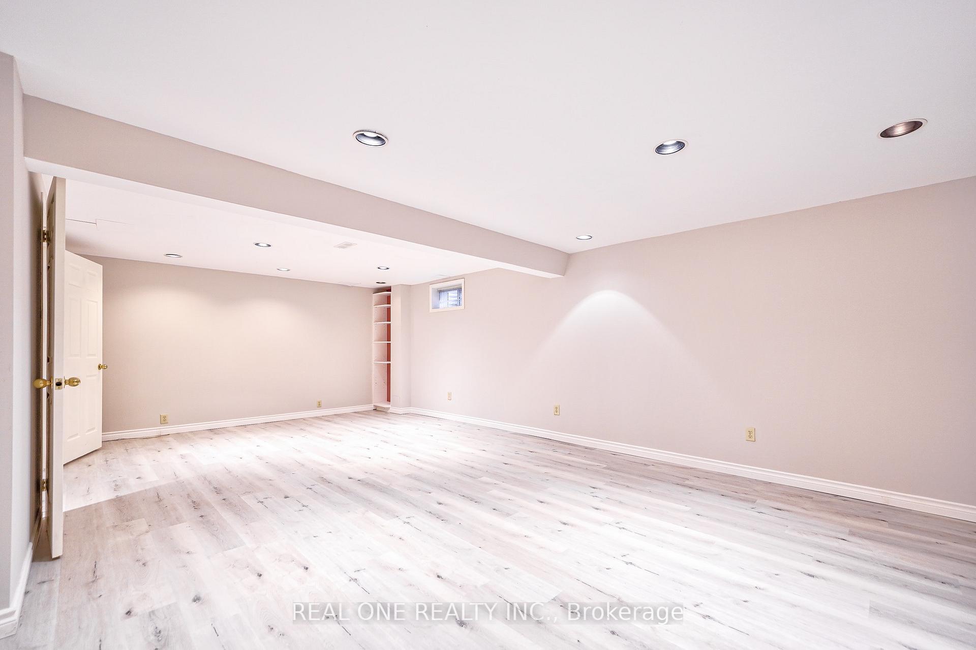 Photo 38 of 1321 Monks Passage, Oakville, Glen Abbey — HOMEH