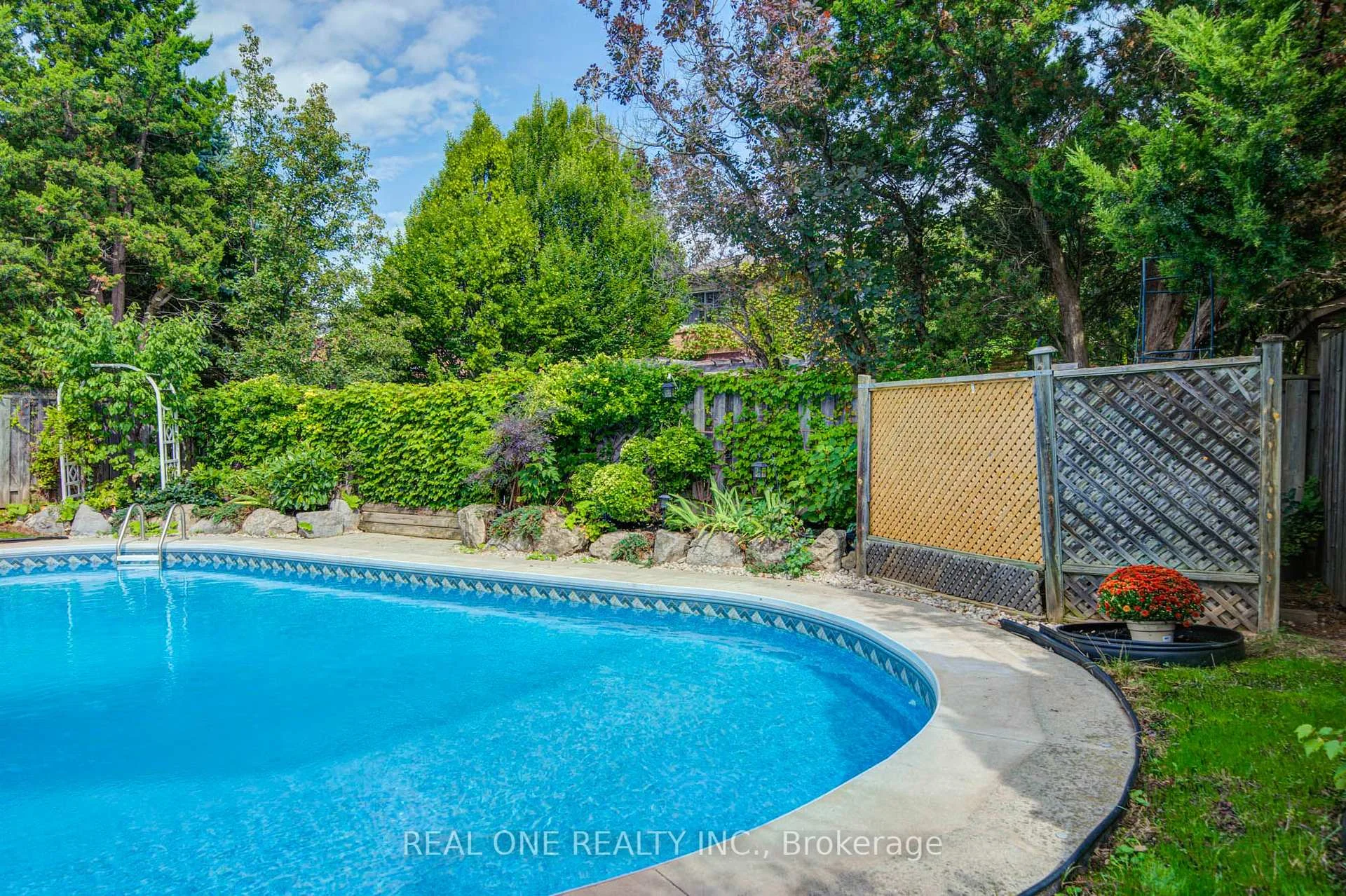 Photo 52 of 1321 Monks Passage, Oakville, Glen Abbey — HOMEH