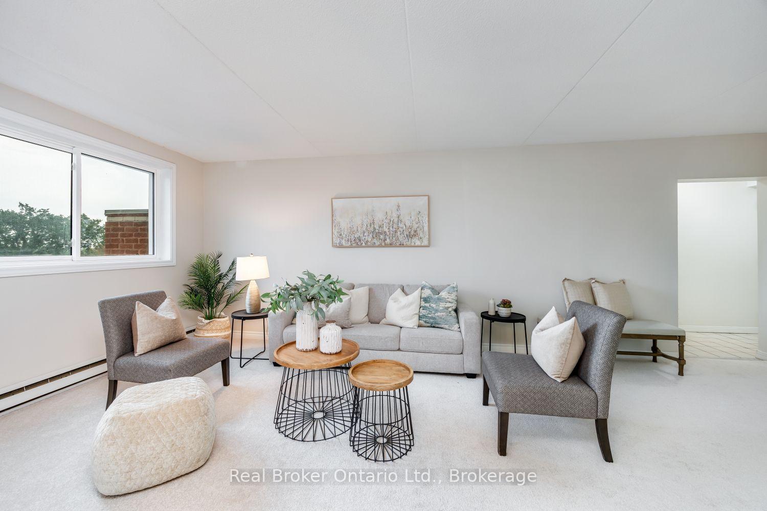 Photo 5 of Unit 504, 144 Queen Street, Clarington, Bowmanville — HOMEH
