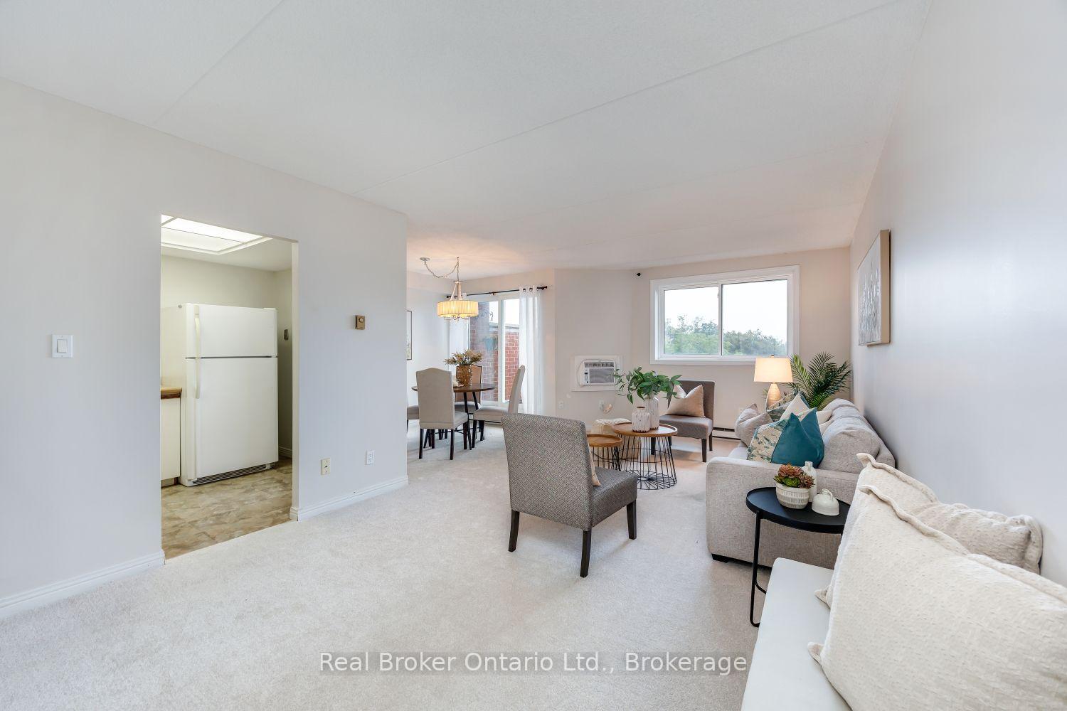 Photo 7 of Unit 504, 144 Queen Street, Clarington, Bowmanville — HOMEH