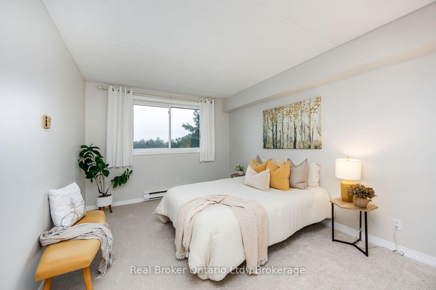Photo 11 of Unit 504, 144 Queen Street, Clarington, Bowmanville — HOMEH