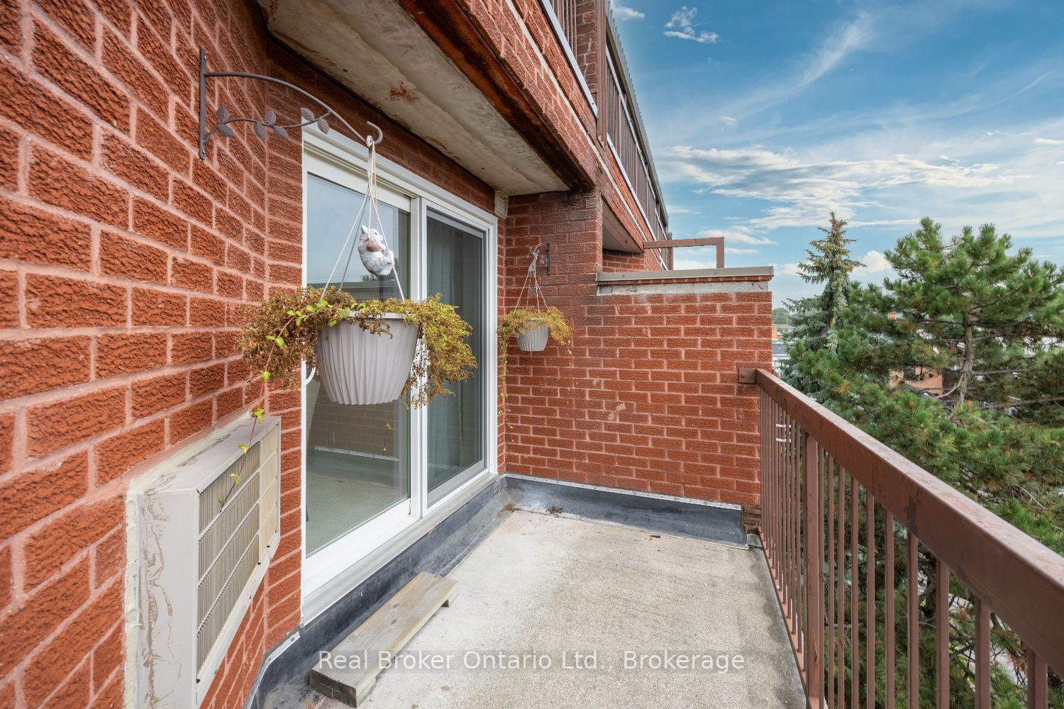 Photo 17 of Unit 504, 144 Queen Street, Clarington, Bowmanville — HOMEH