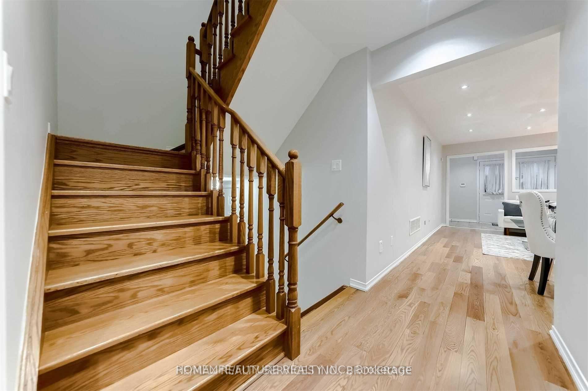 Photo 16 of 24 Oklahoma Drive, Brampton, Bram East — HOMEH