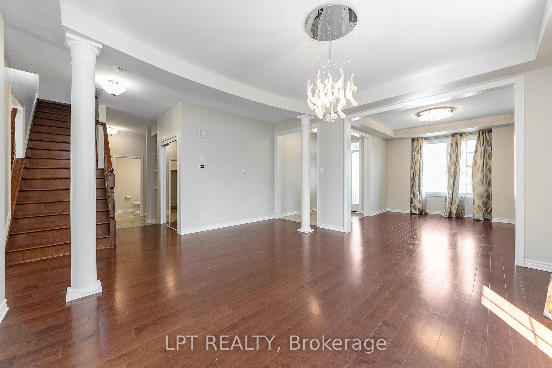 Photo 5 of 67 Bristling Crescent, Ottawa, Barrhaven - Half Moon Bay — HOMEH