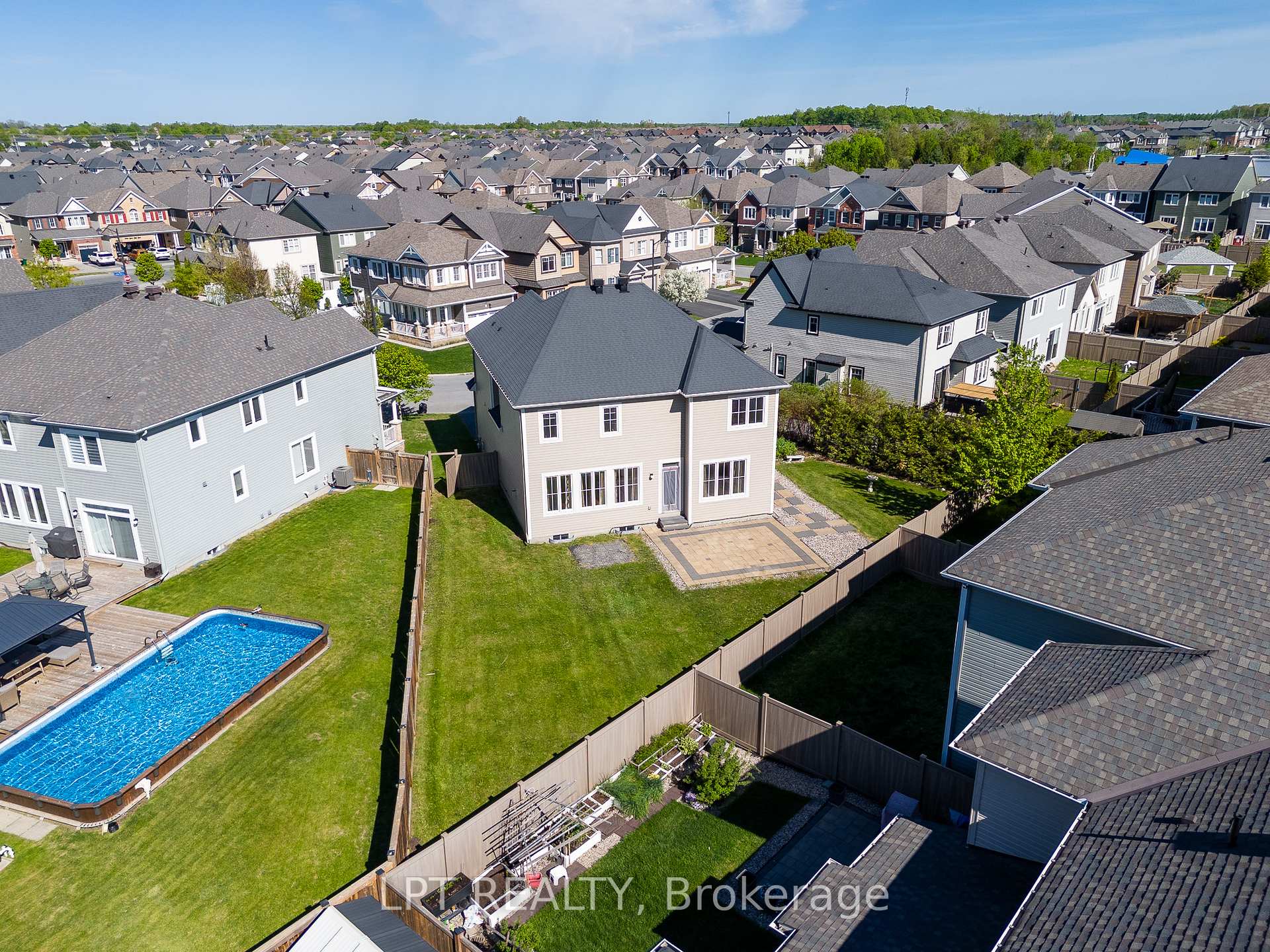 Photo 39 of 67 Bristling Crescent, Ottawa, Barrhaven - Half Moon Bay — HOMEH