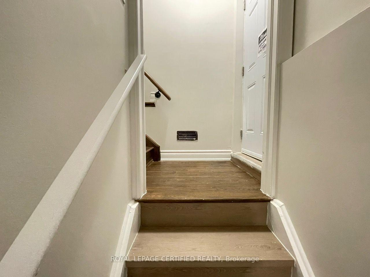 Photo 4 of Unit Bsmt, 1227 Mcphedran Point, Milton, Ford — HOMEH