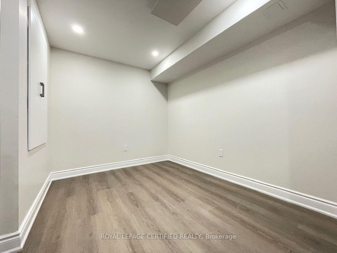 Photo 11 of Unit Bsmt, 1227 Mcphedran Point, Milton, Ford — HOMEH