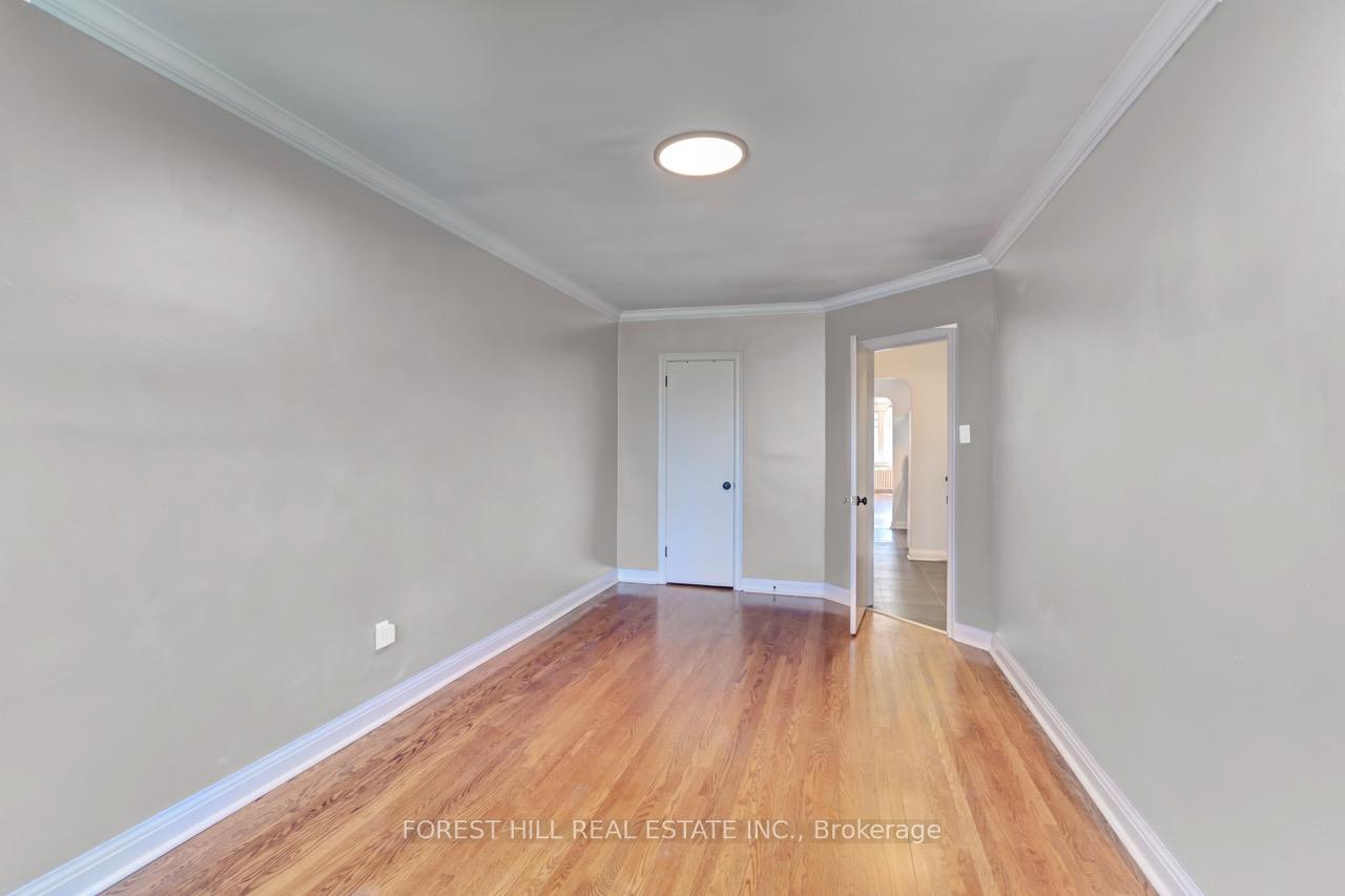 Photo 13 of Unit 4, 345 Walmer Road, Toronto, Casa Loma — HOMEH