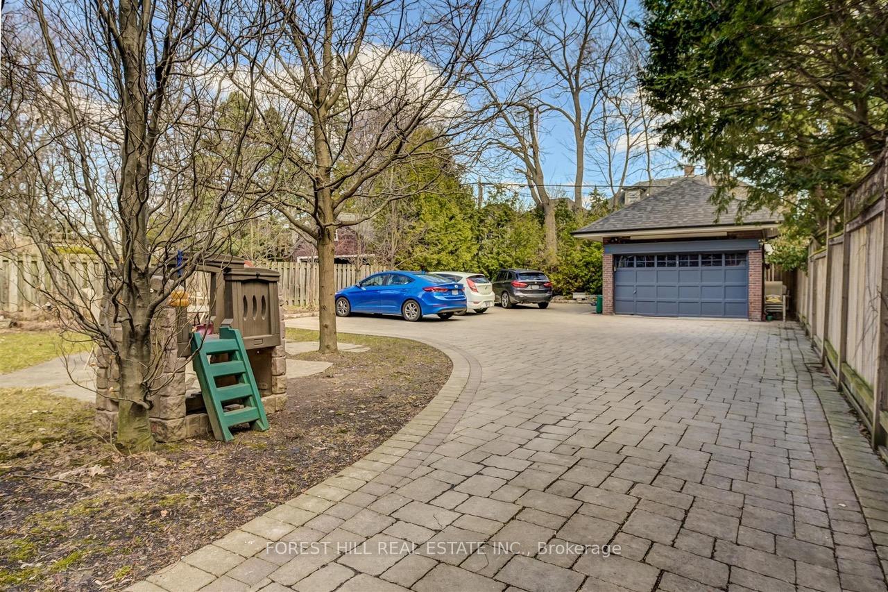 Photo 18 of Unit 4, 345 Walmer Road, Toronto, Casa Loma — HOMEH