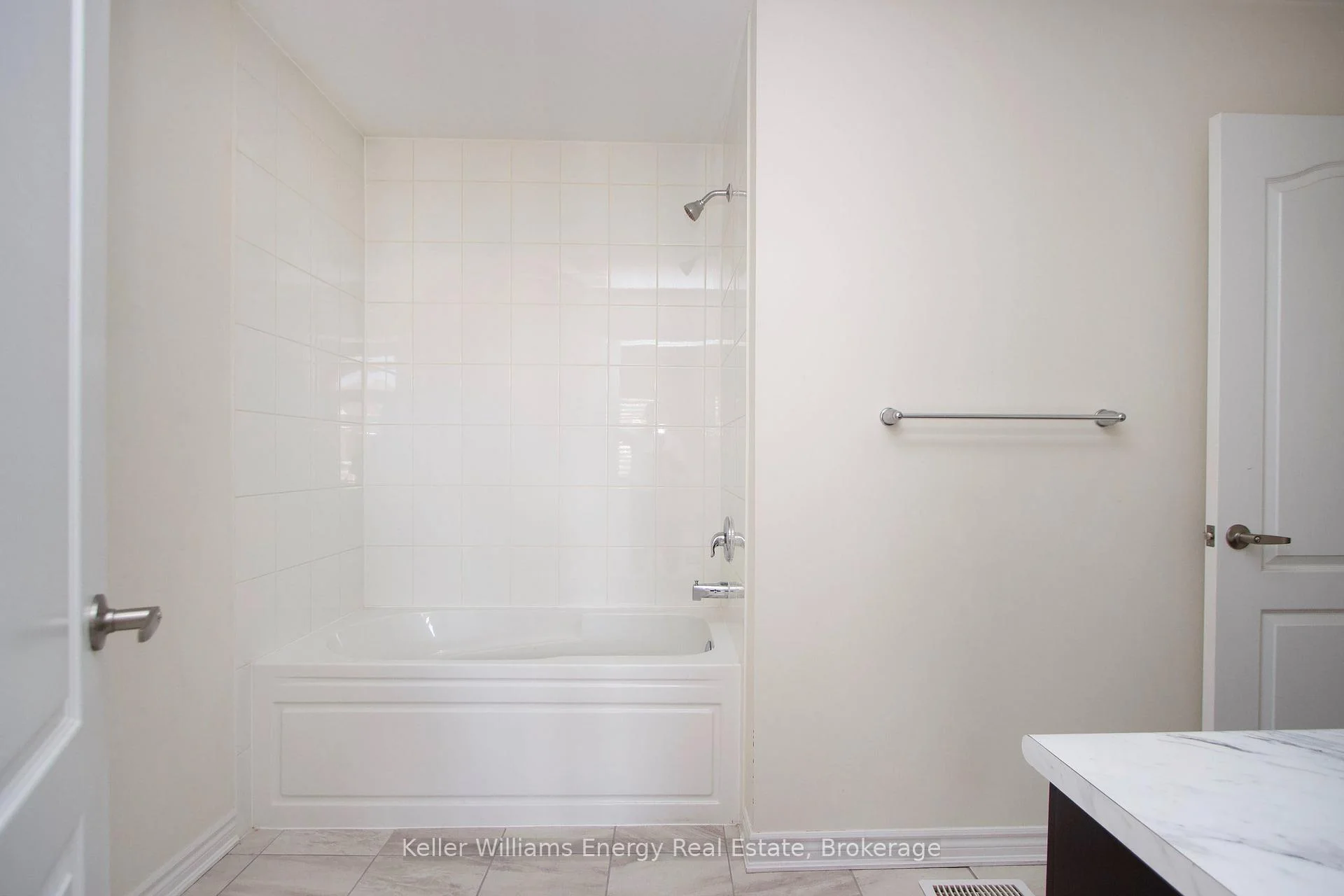 Photo 34 of 56 Westfield Drive, Whitby, Rural Whitby — HOMEH