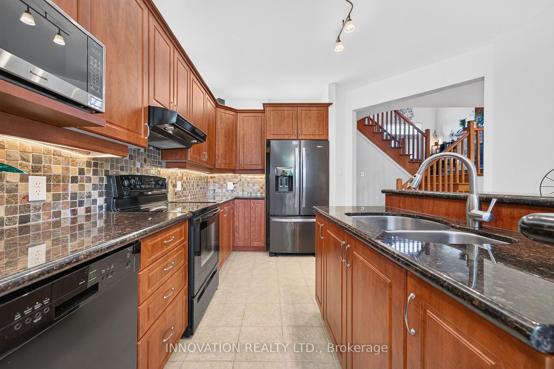 Photo 8 of 545 Rosehill Avenue, Ottawa, Stittsville (North) — HOMEH