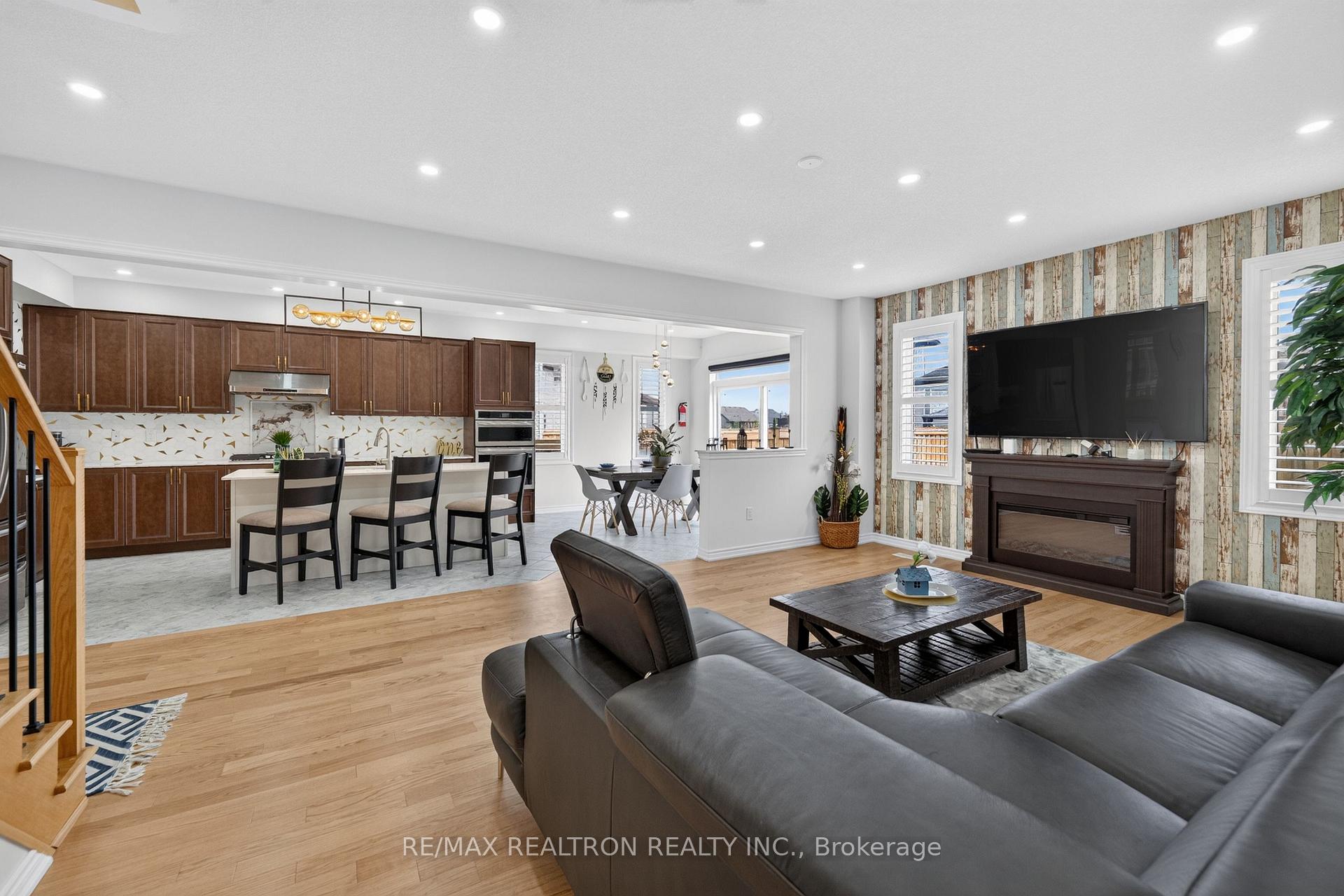Photo 23 of 91 Hennessey Crescent, Kawartha Lakes, Lindsay — HOMEH
