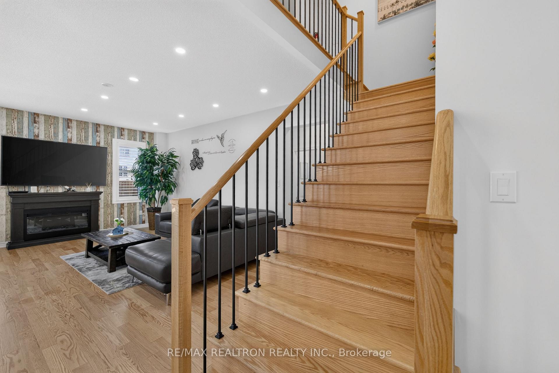 Photo 26 of 91 Hennessey Crescent, Kawartha Lakes, Lindsay — HOMEH