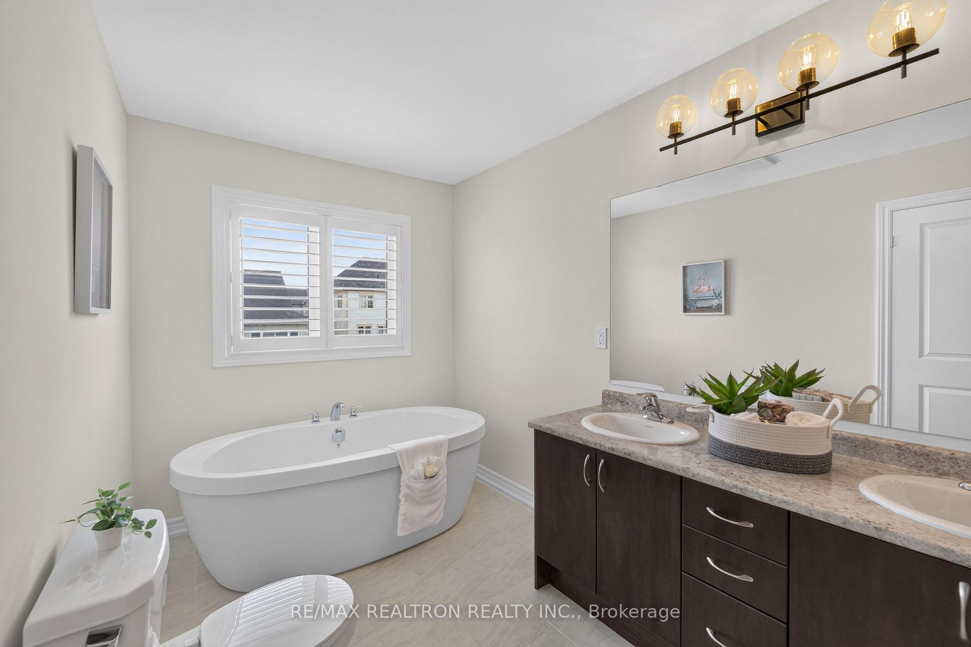 Photo 37 of 91 Hennessey Crescent, Kawartha Lakes, Lindsay — HOMEH