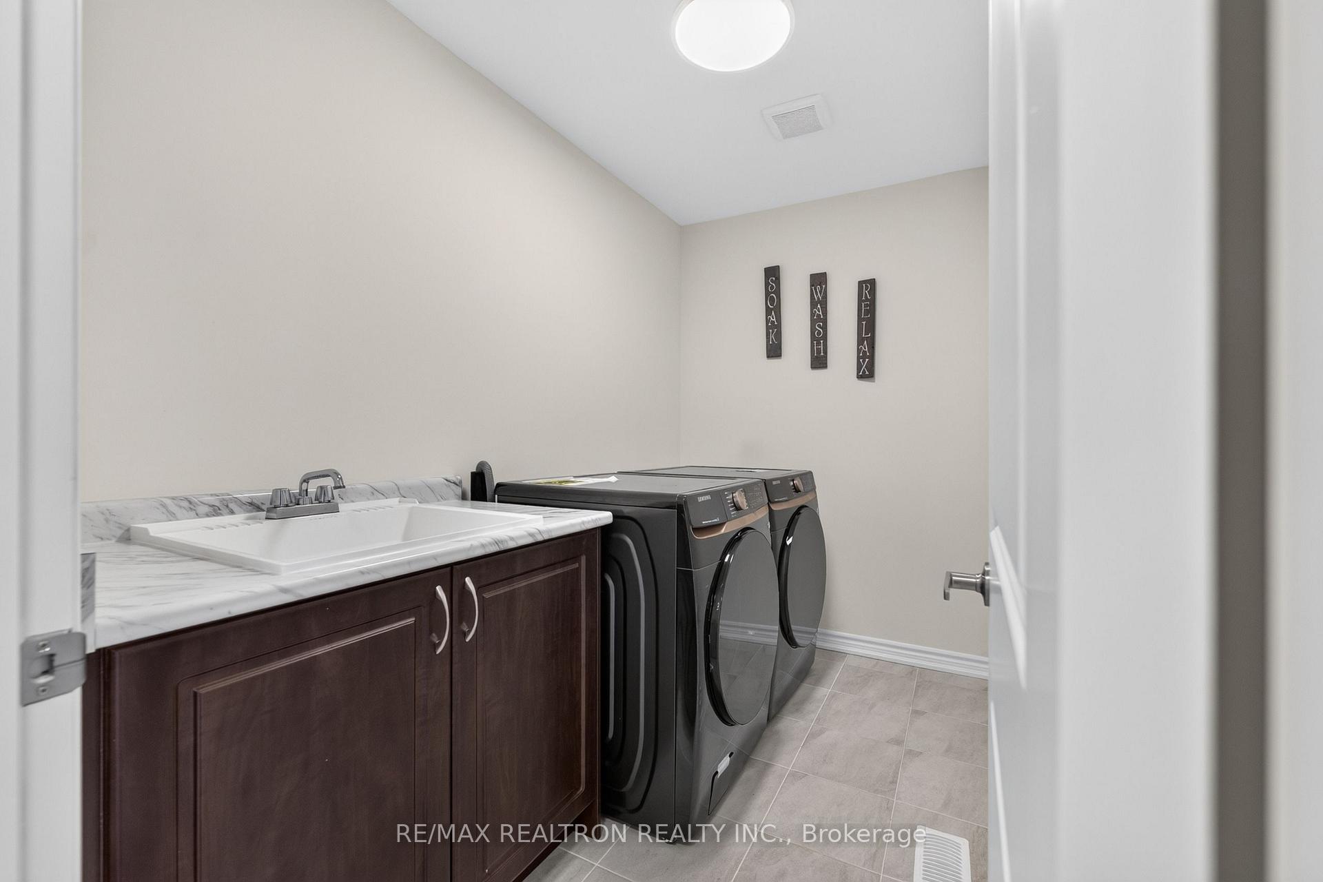 Photo 39 of 91 Hennessey Crescent, Kawartha Lakes, Lindsay — HOMEH