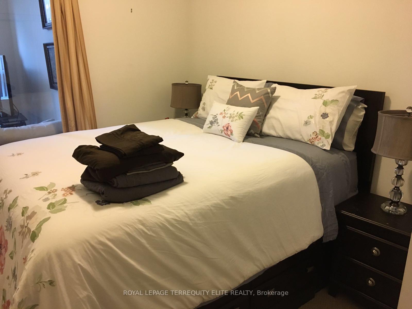 Photo 11 of Unit 110, 35 Saranac Boulevard, Toronto, Englemount-Lawrence — HOMEH