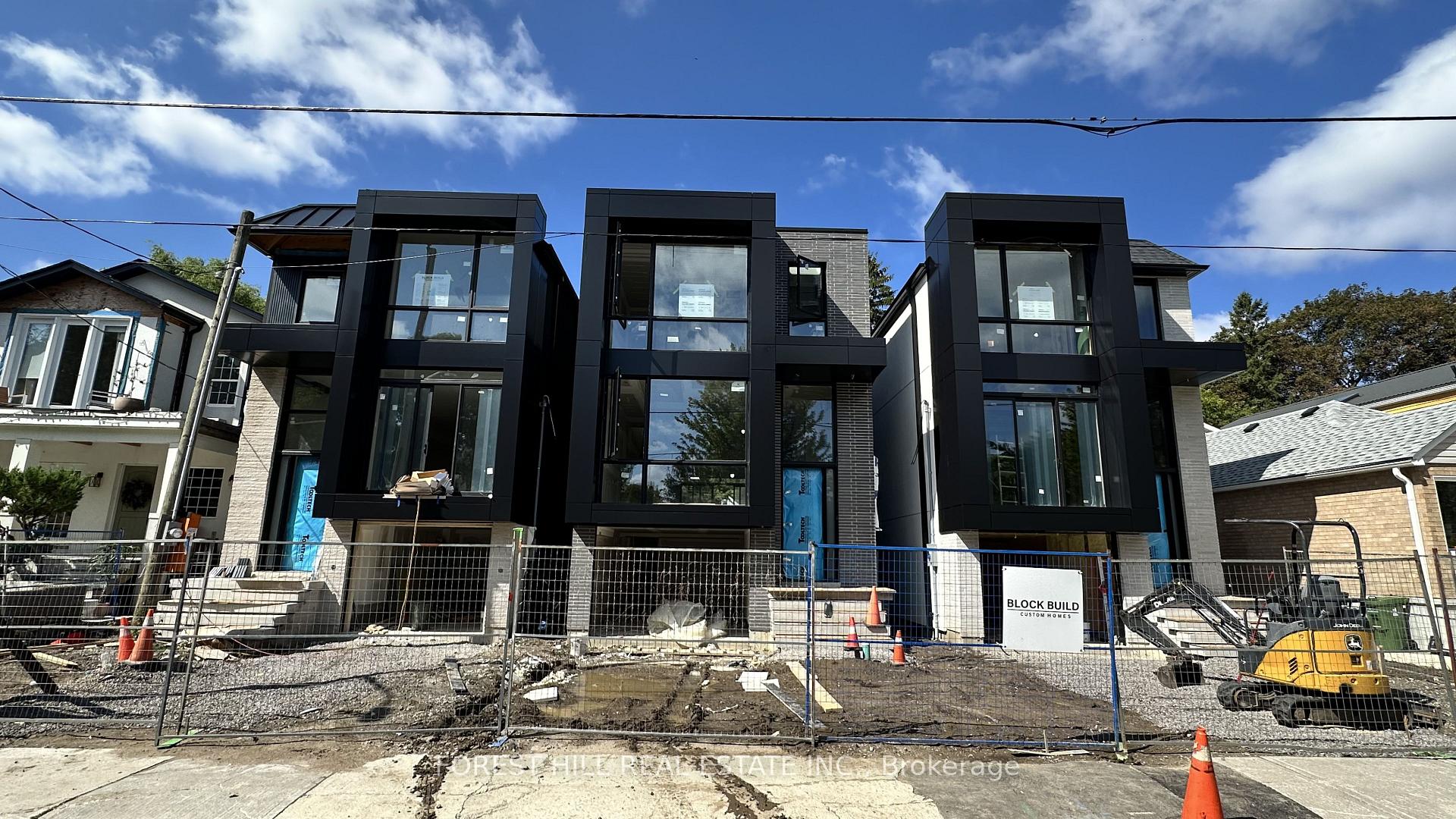 Photo 10 of 16 Twelfth Street, Etobicoke, New Toronto — HOMEH
