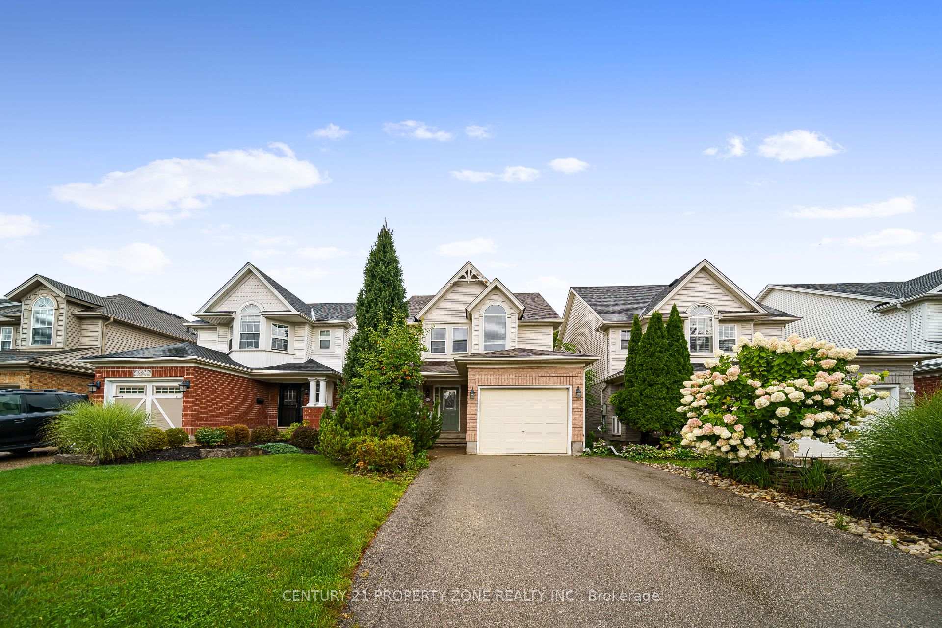 Photo 2 of 643 Bonavista Drive, Waterloo, Lexington — HOMEH