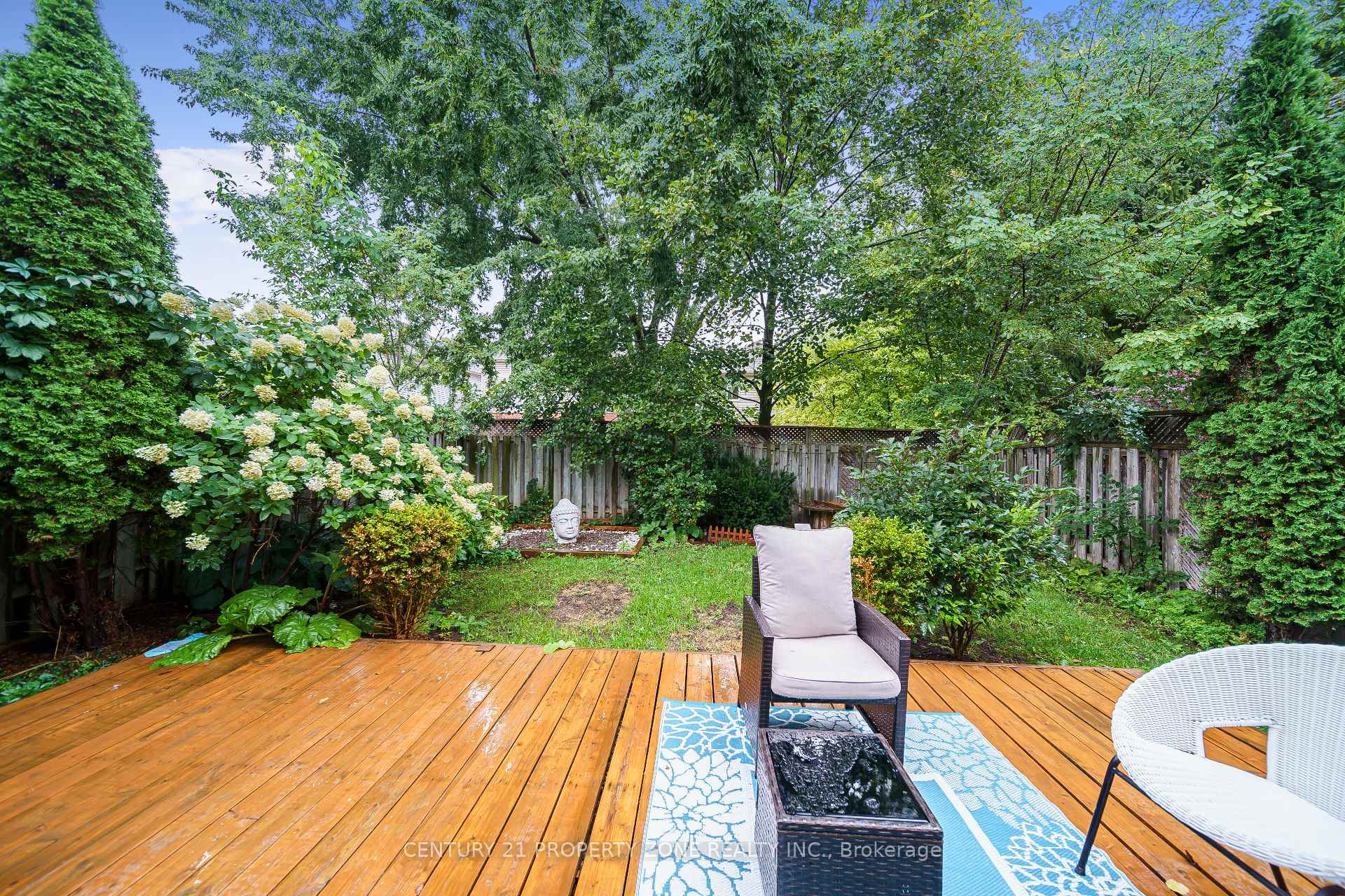Photo 7 of 643 Bonavista Drive, Waterloo, Lexington — HOMEH