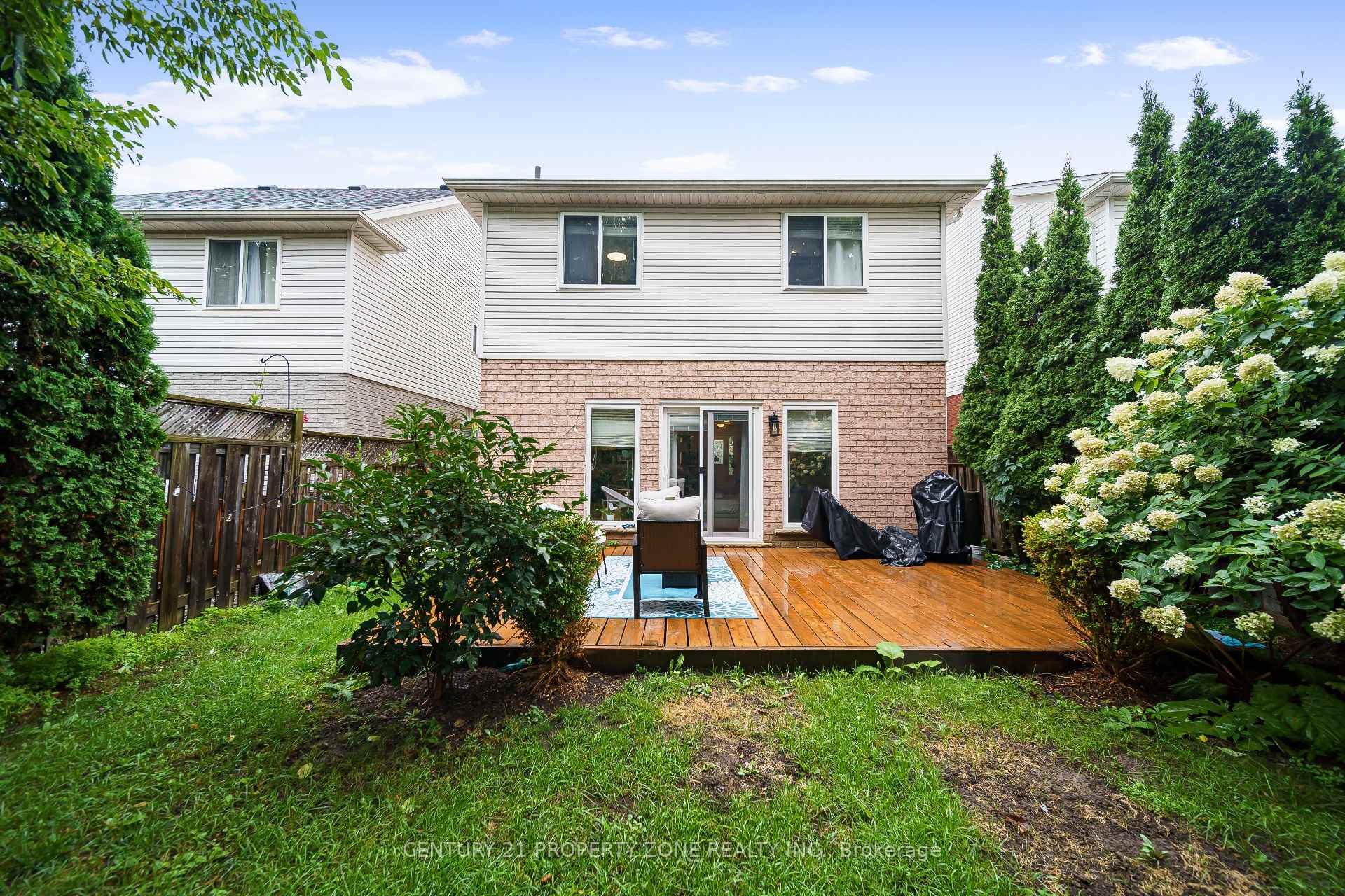 Photo 9 of 643 Bonavista Drive, Waterloo, Lexington — HOMEH