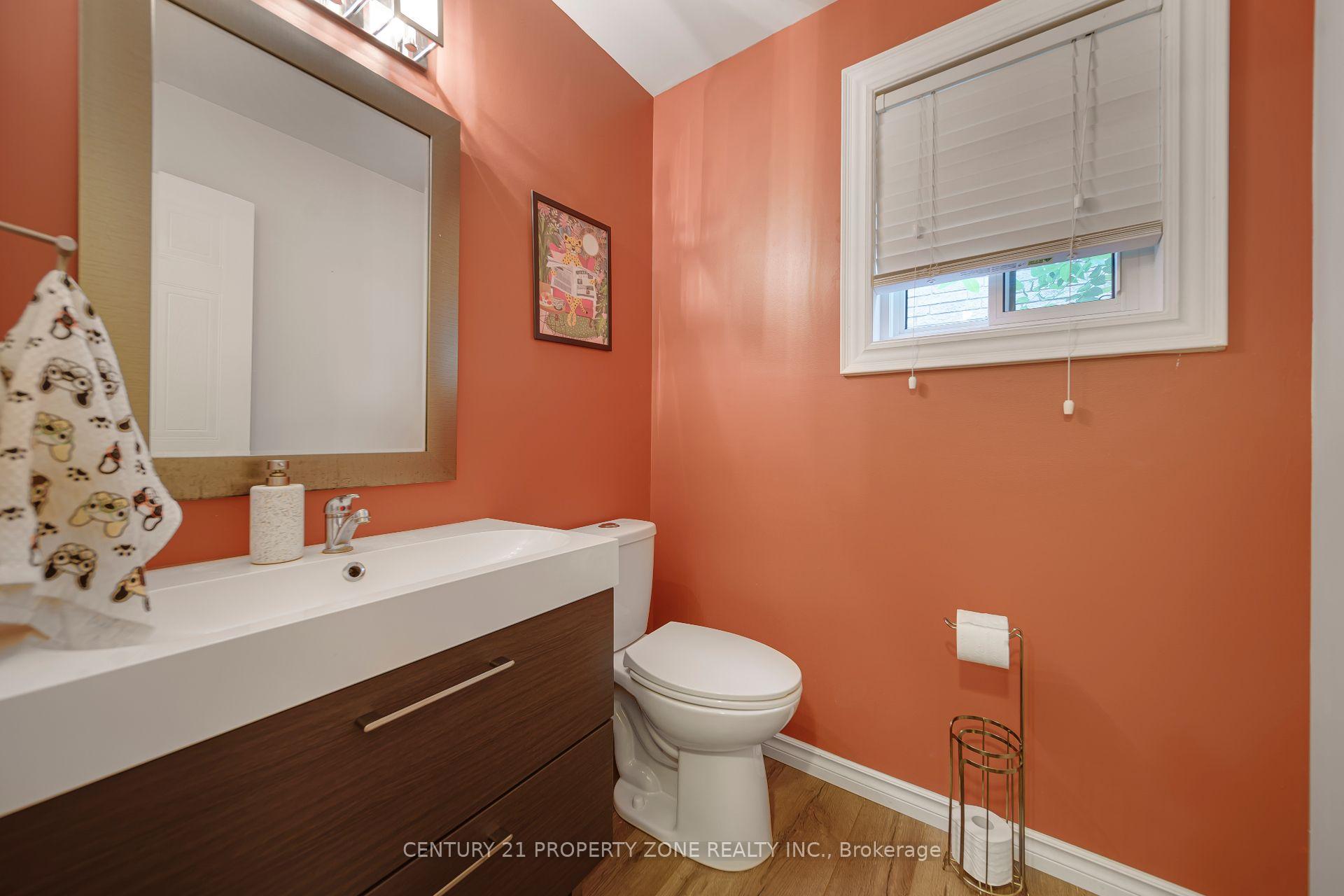 Photo 11 of 643 Bonavista Drive, Waterloo, Lexington — HOMEH