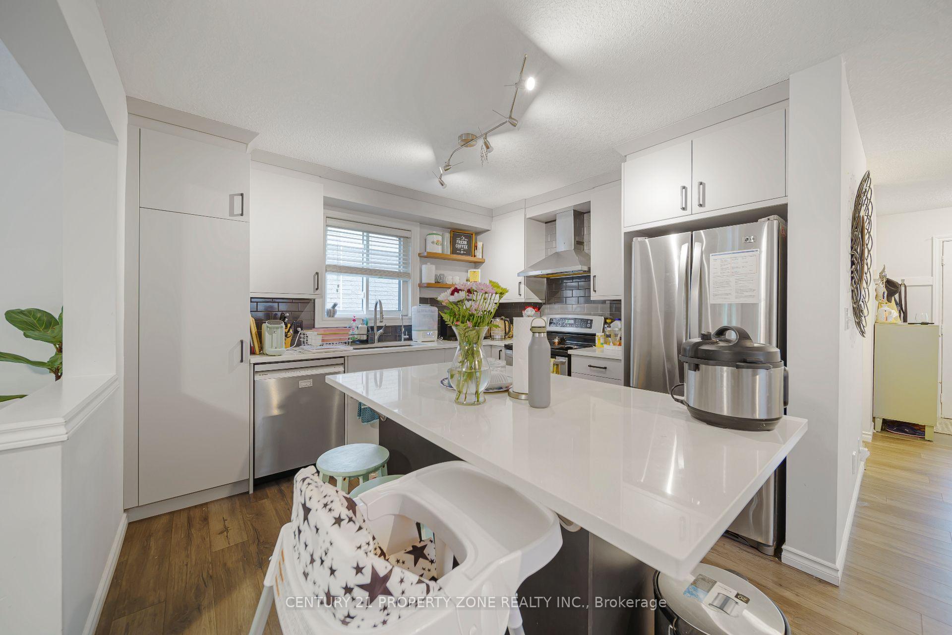 Photo 15 of 643 Bonavista Drive, Waterloo, Lexington — HOMEH