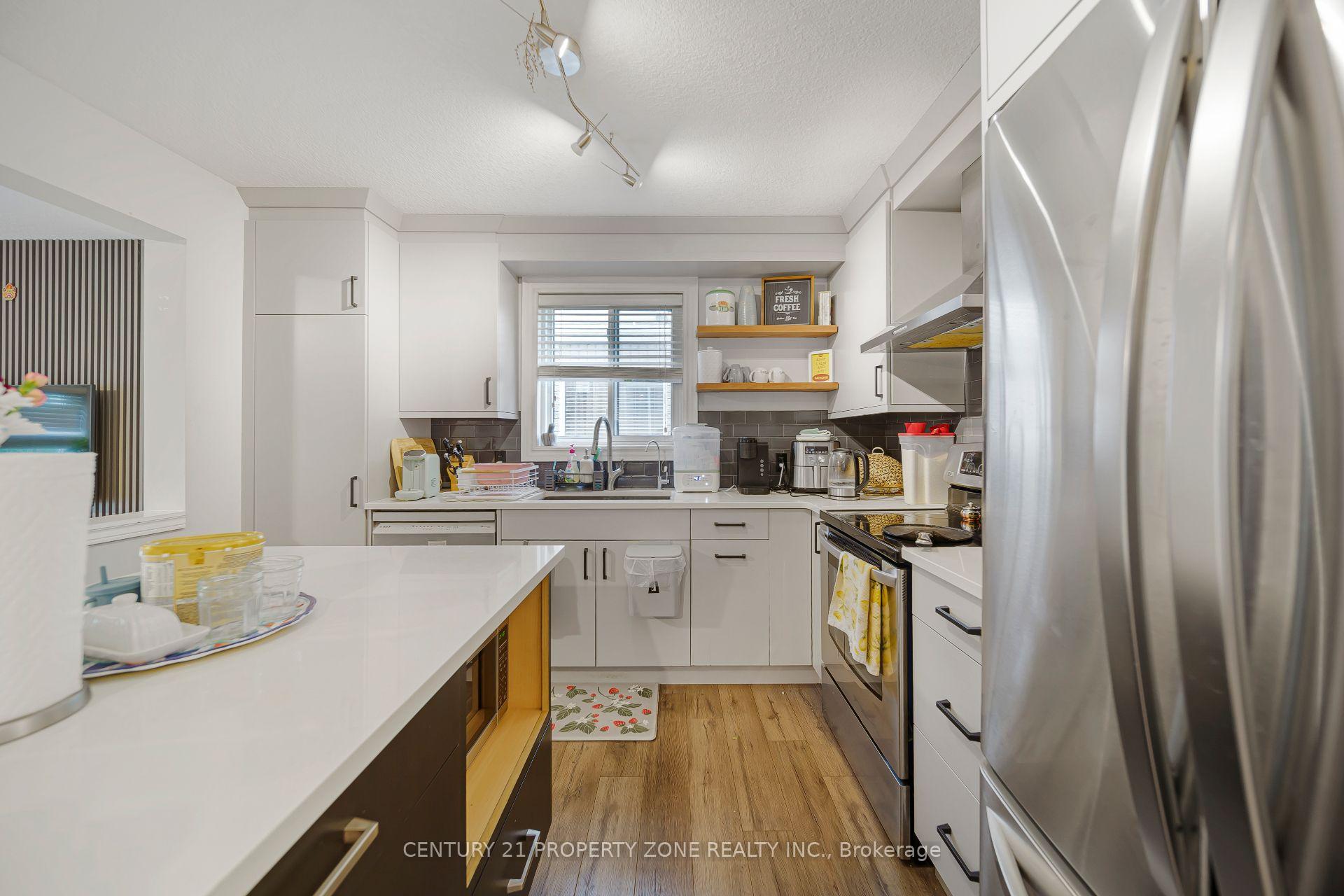 Photo 17 of 643 Bonavista Drive, Waterloo, Lexington — HOMEH