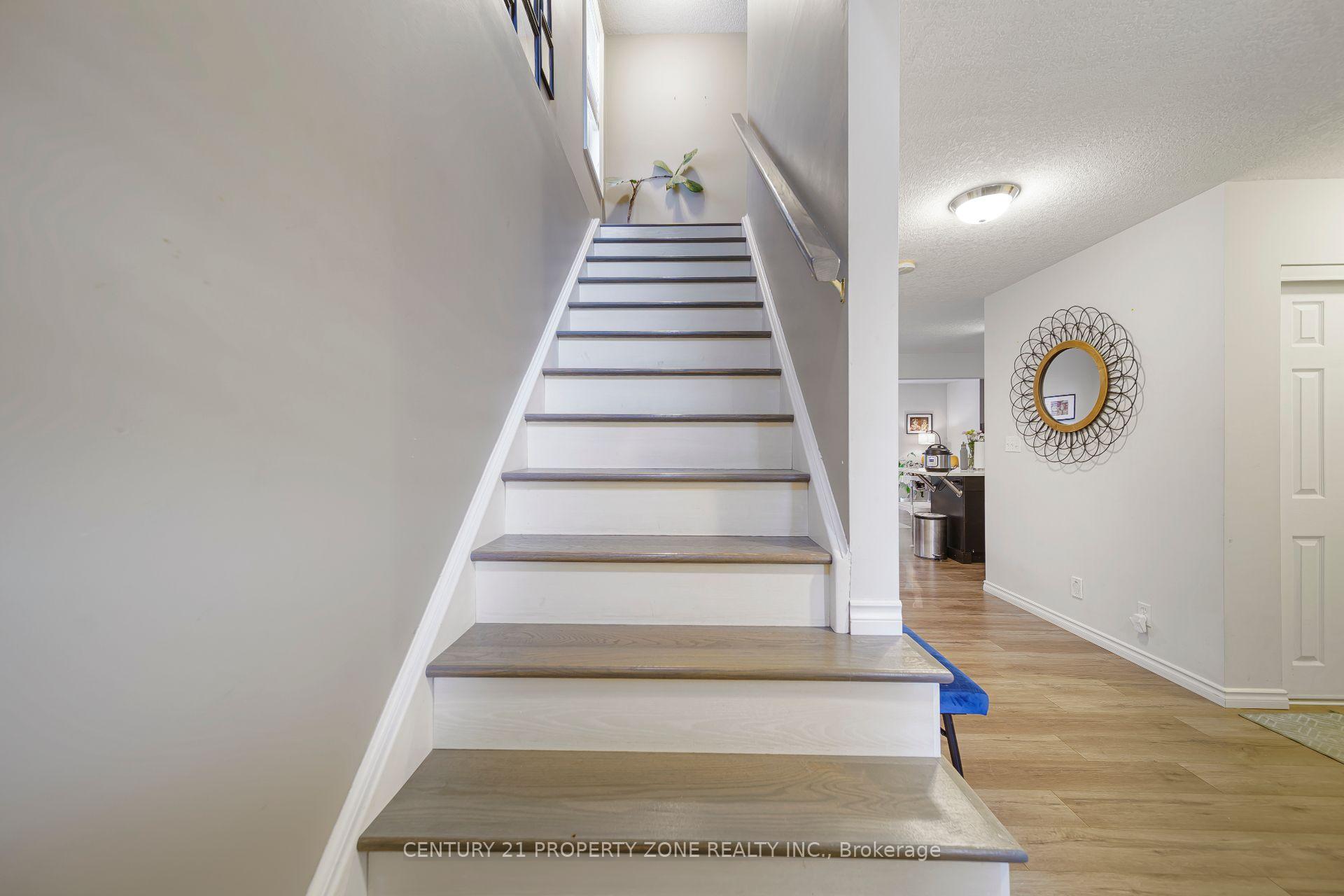 Photo 21 of 643 Bonavista Drive, Waterloo, Lexington — HOMEH