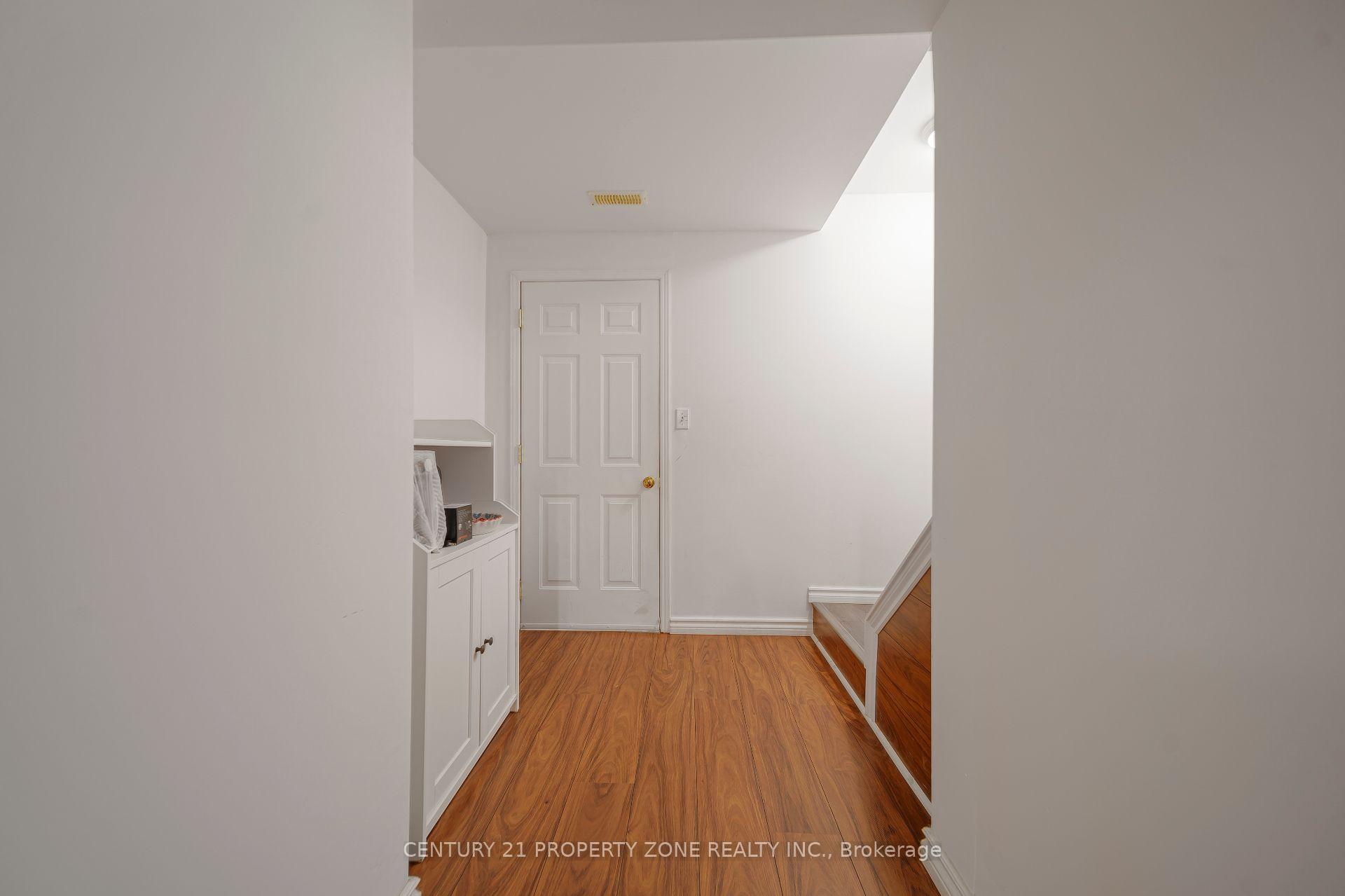 Photo 33 of 643 Bonavista Drive, Waterloo, Lexington — HOMEH
