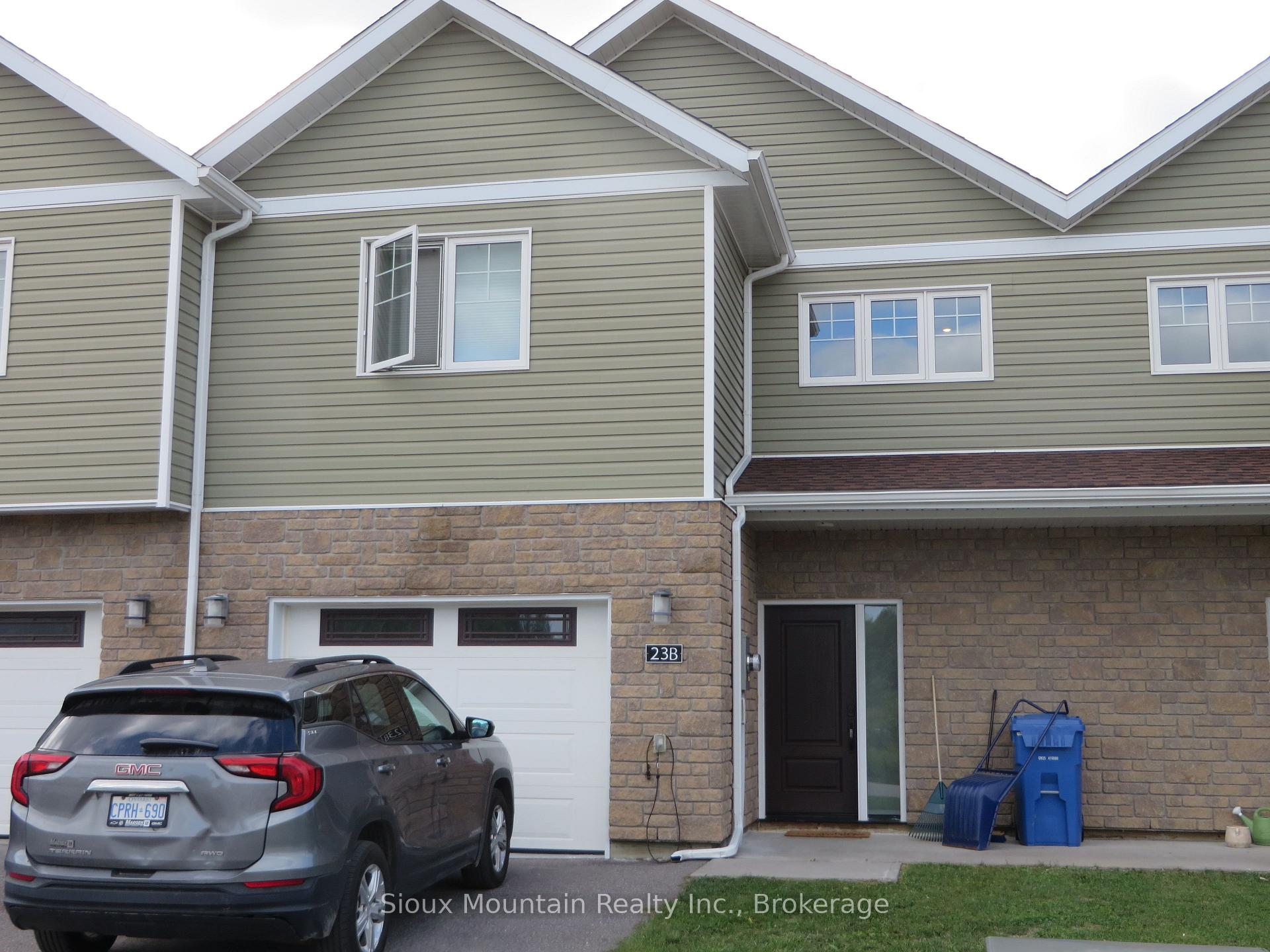 Photo 1 of Unit B, 23 Millar Crescent, Sioux Lookout — HOMEH
