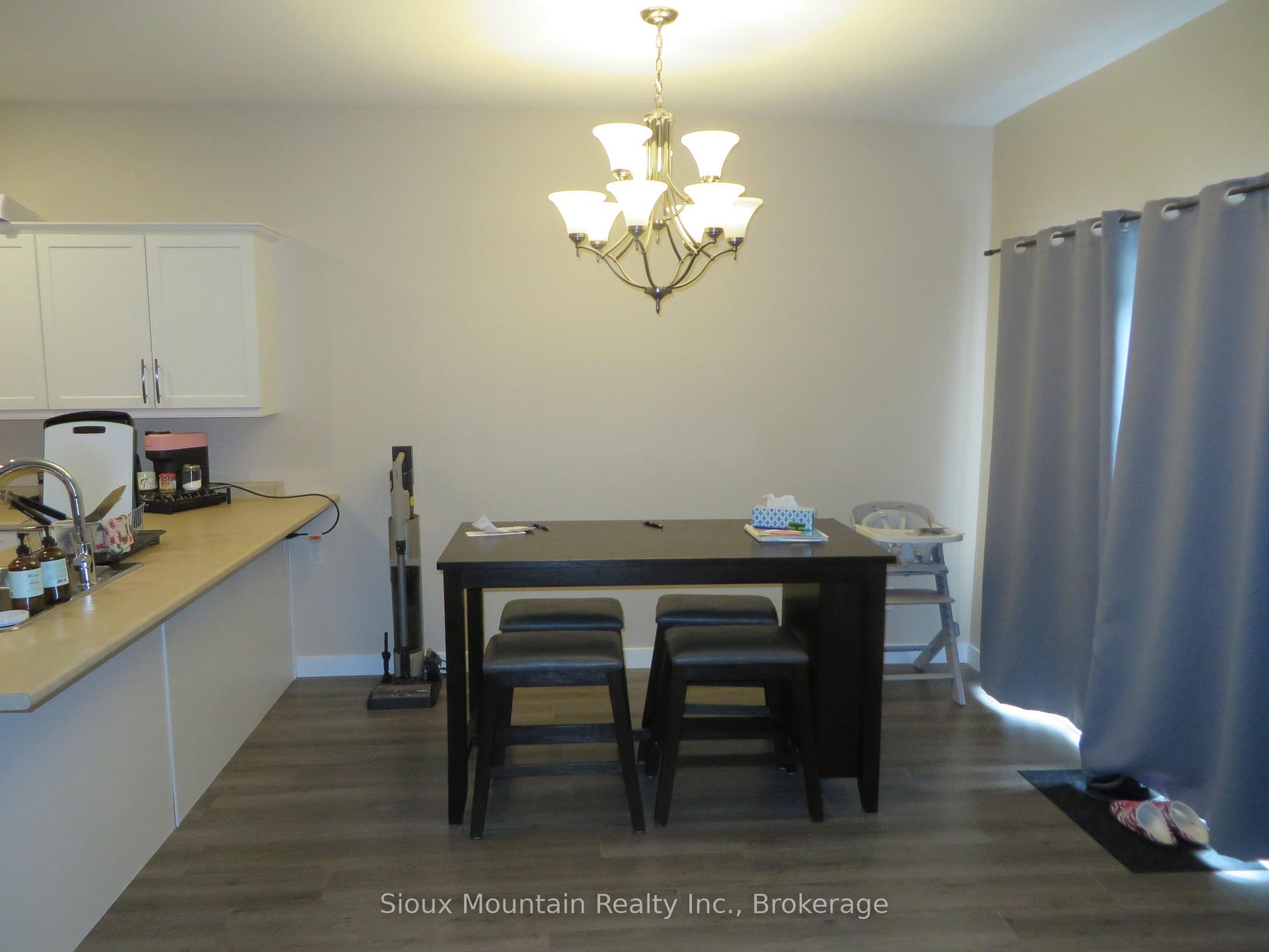 Photo 5 of Unit B, 23 Millar Crescent, Sioux Lookout — HOMEH