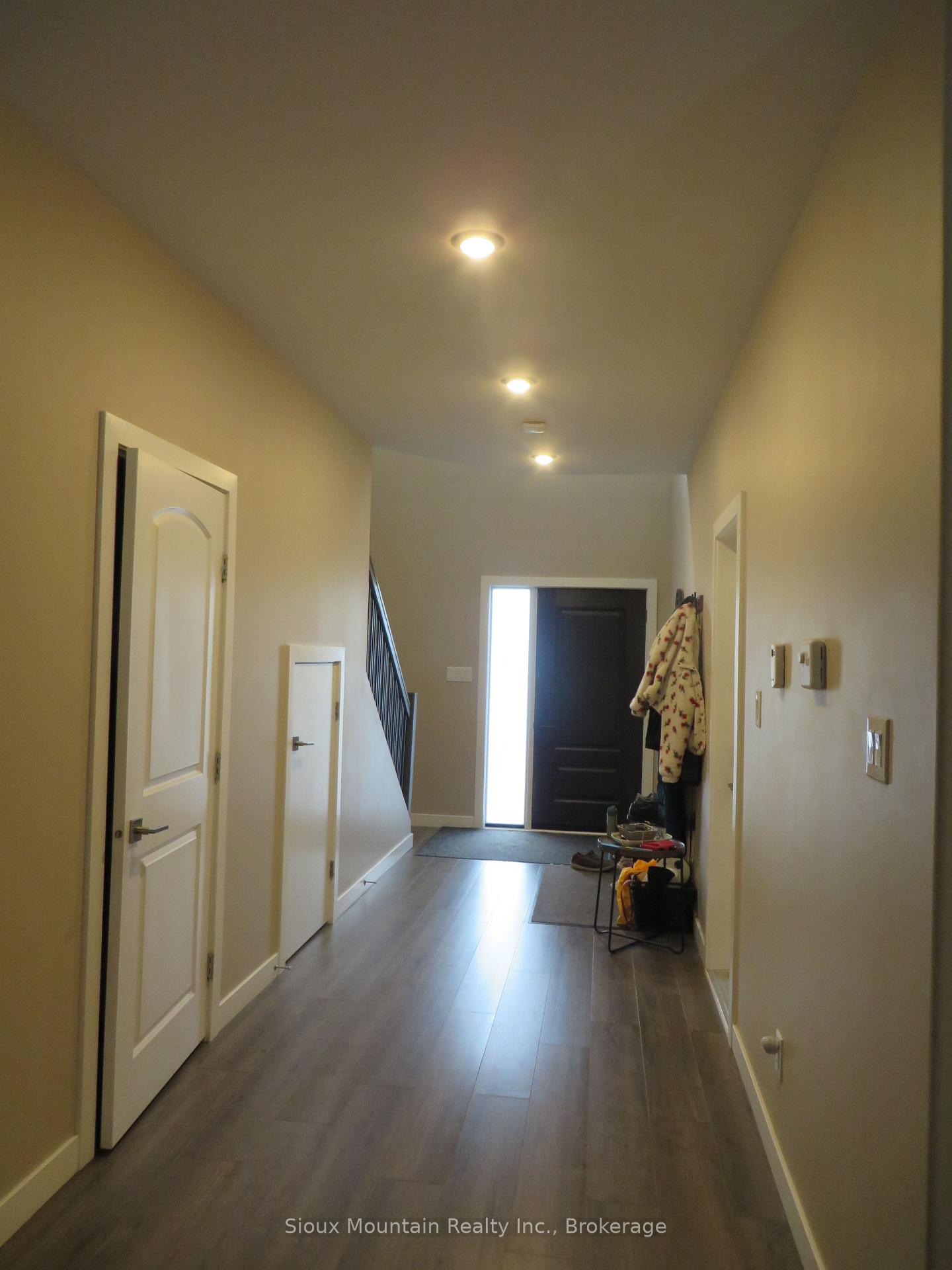 Photo 11 of Unit B, 23 Millar Crescent, Sioux Lookout — HOMEH