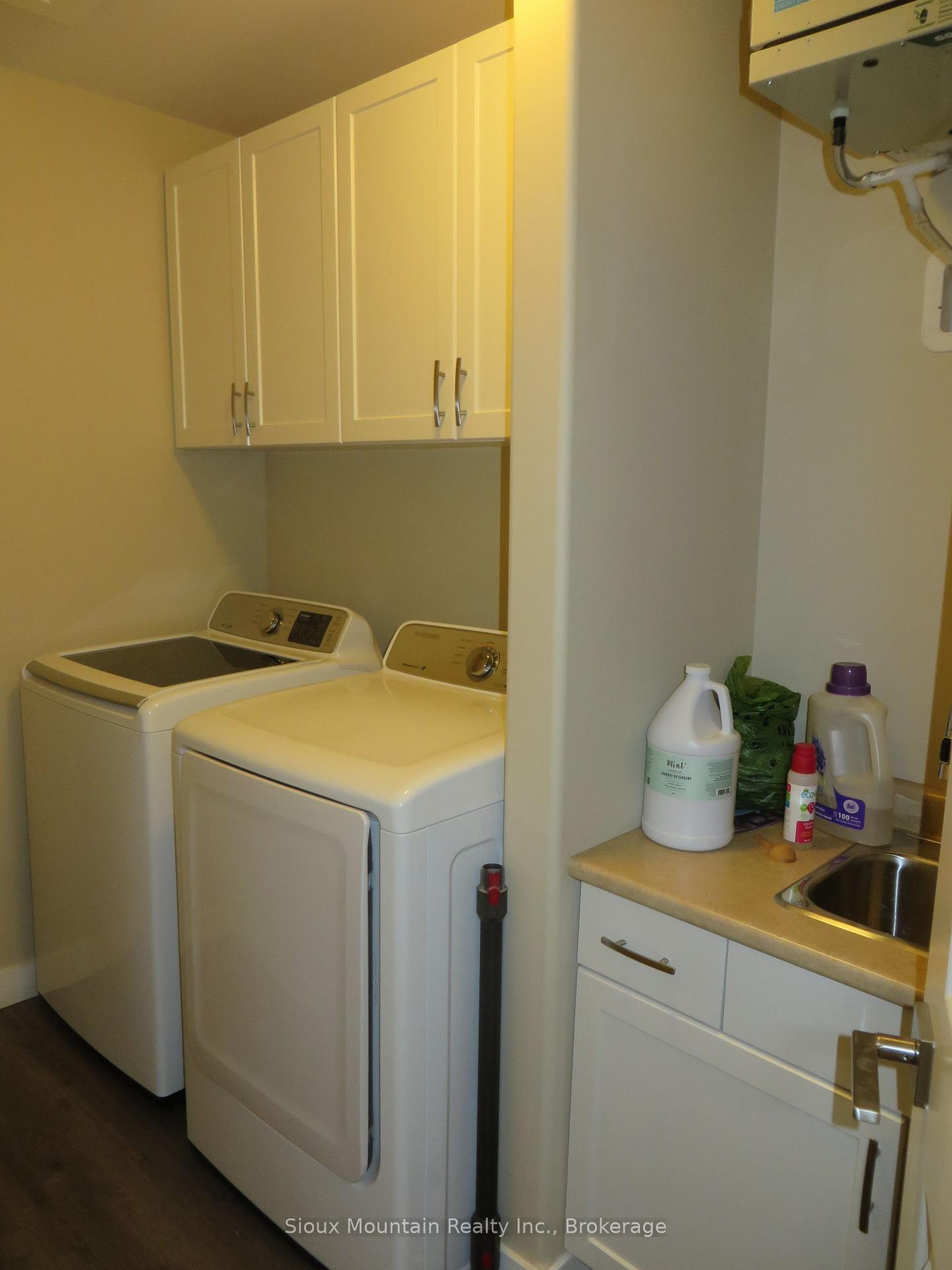 Photo 12 of Unit B, 23 Millar Crescent, Sioux Lookout — HOMEH
