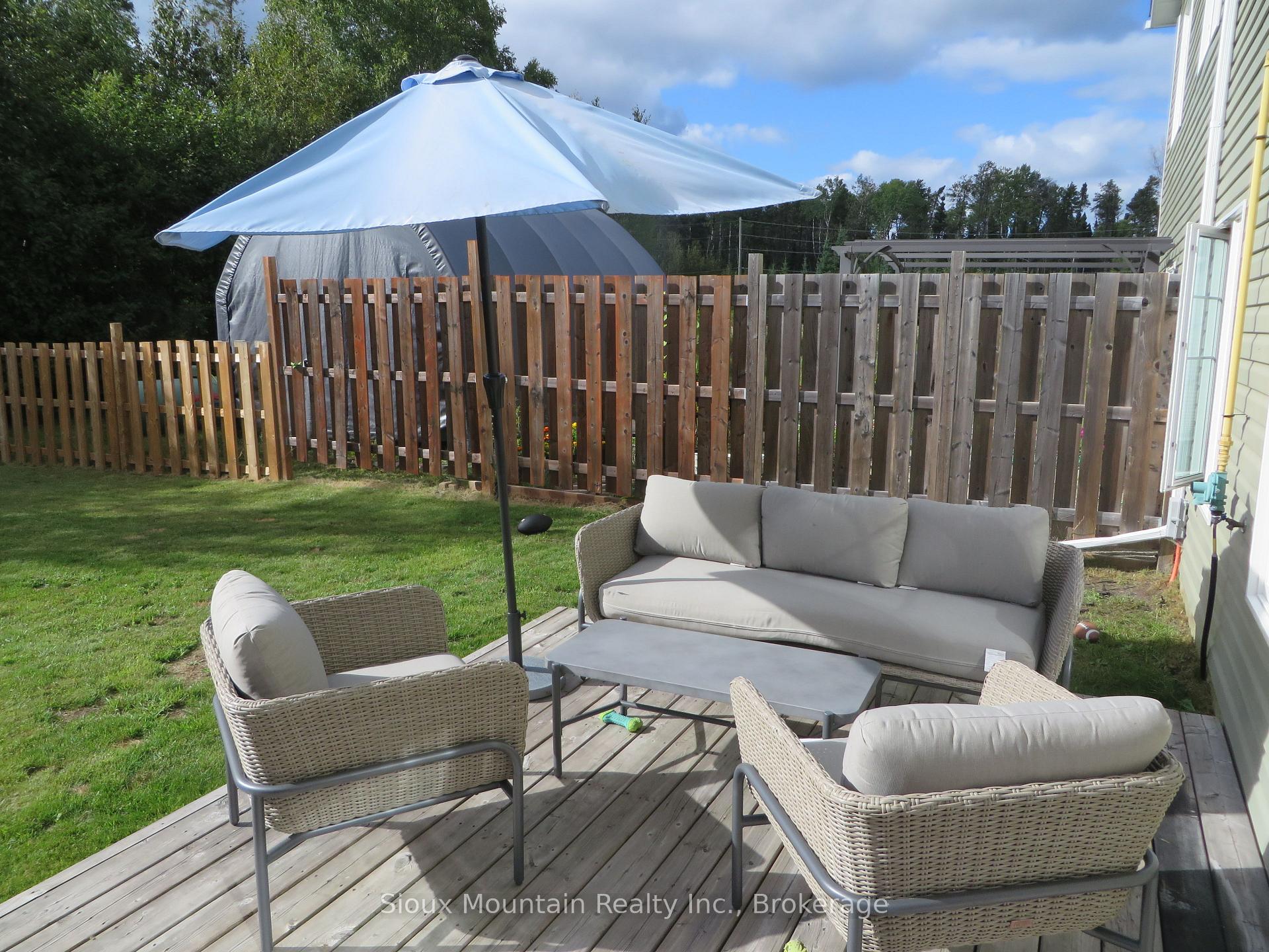 Photo 14 of Unit B, 23 Millar Crescent, Sioux Lookout — HOMEH