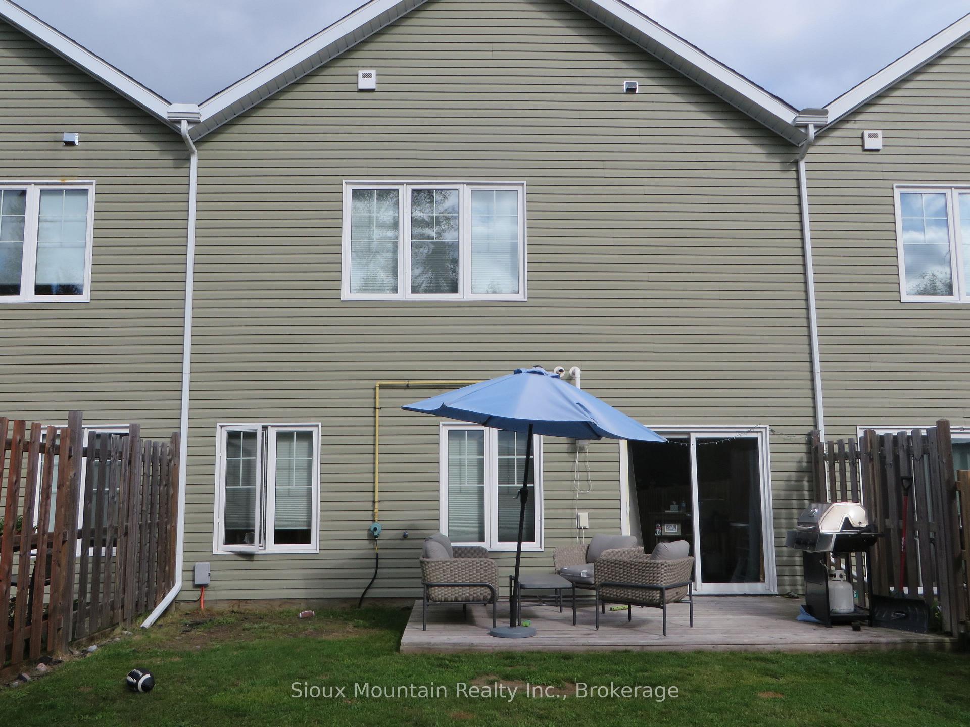 Photo 16 of Unit B, 23 Millar Crescent, Sioux Lookout — HOMEH