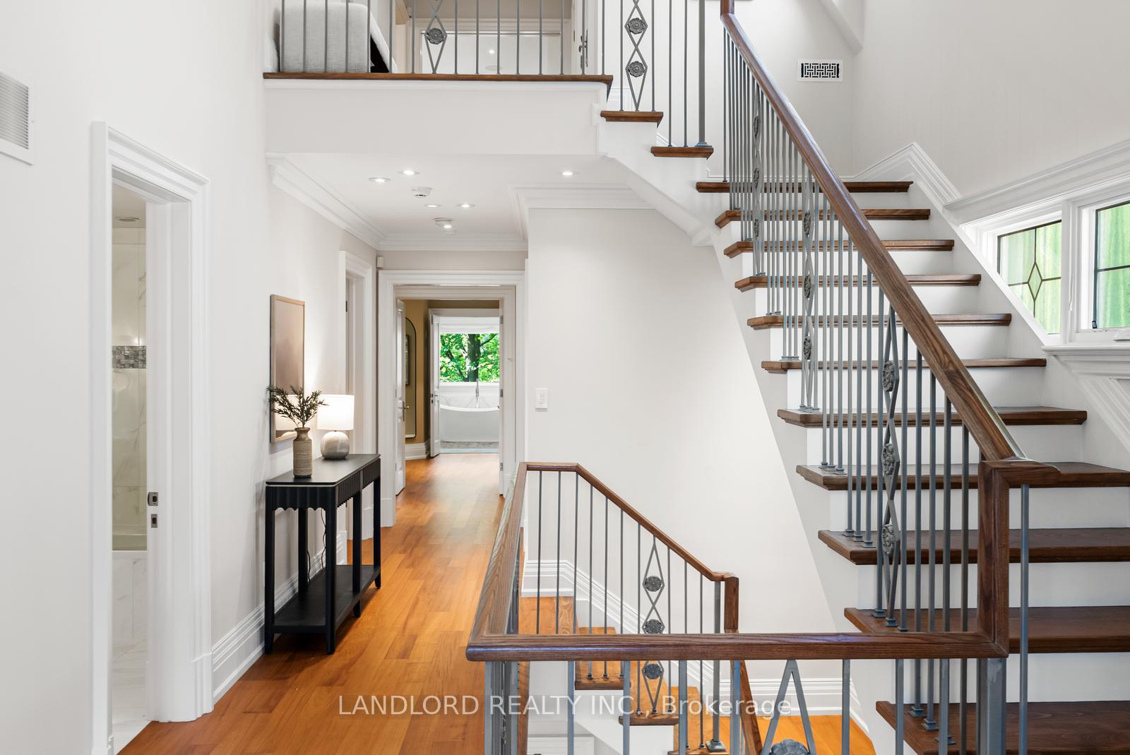 Photo 20 of 94 Inglewood Drive, Toronto, Rosedale-Moore Park — HOMEH