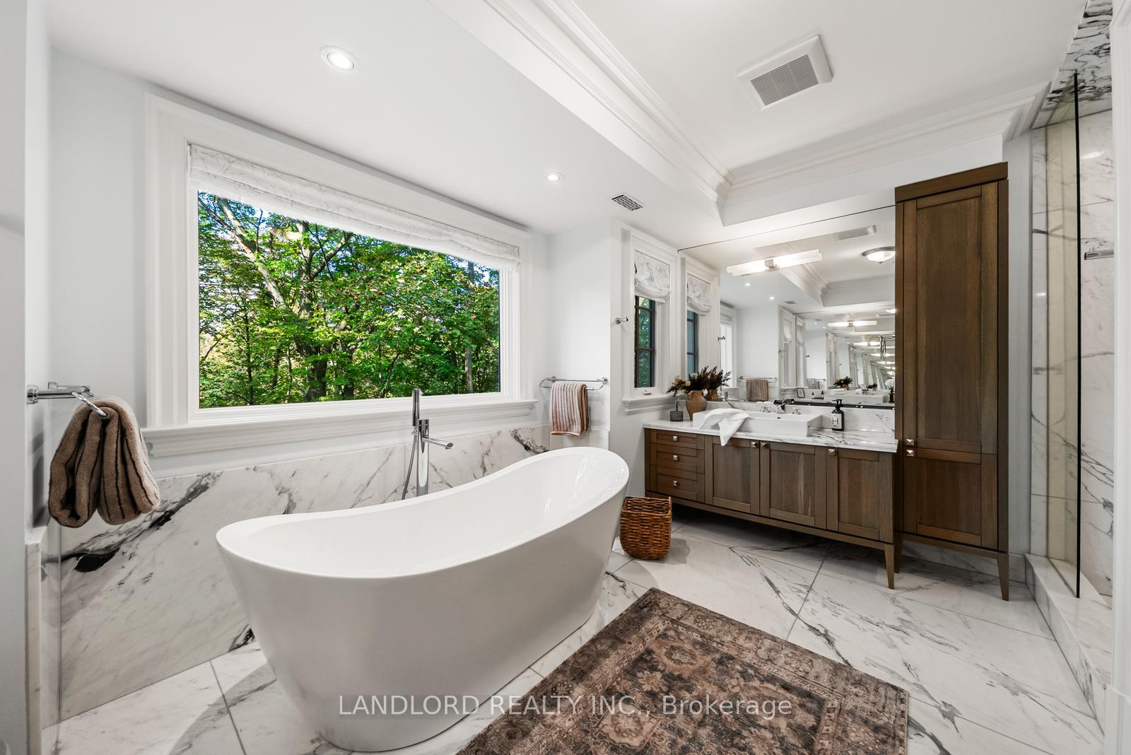Photo 33 of 94 Inglewood Drive, Toronto, Rosedale-Moore Park — HOMEH