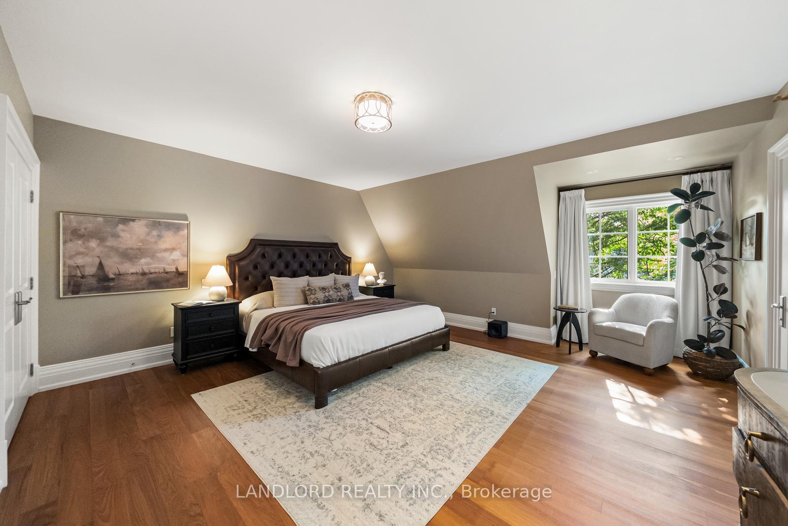 Photo 38 of 94 Inglewood Drive, Toronto, Rosedale-Moore Park — HOMEH