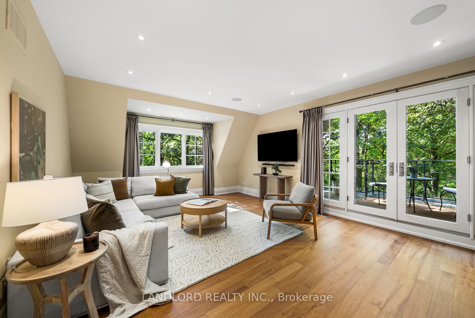 Photo 42 of 94 Inglewood Drive, Toronto, Rosedale-Moore Park — HOMEH