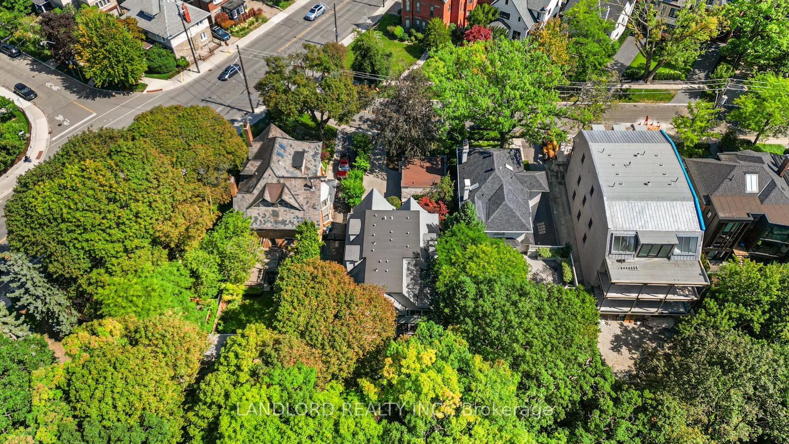 Photo 49 of 94 Inglewood Drive, Toronto, Rosedale-Moore Park — HOMEH