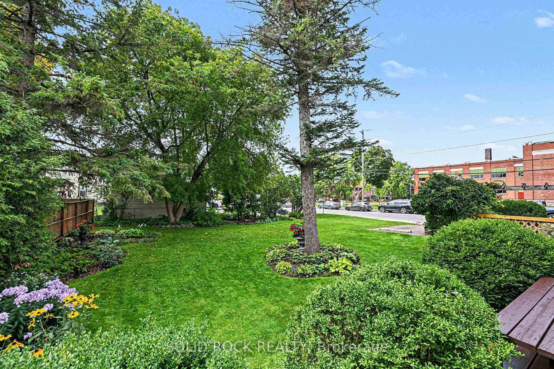 Photo 4 of 85 Renfrew Avenue W, Renfrew, Renfrew — HOMEH